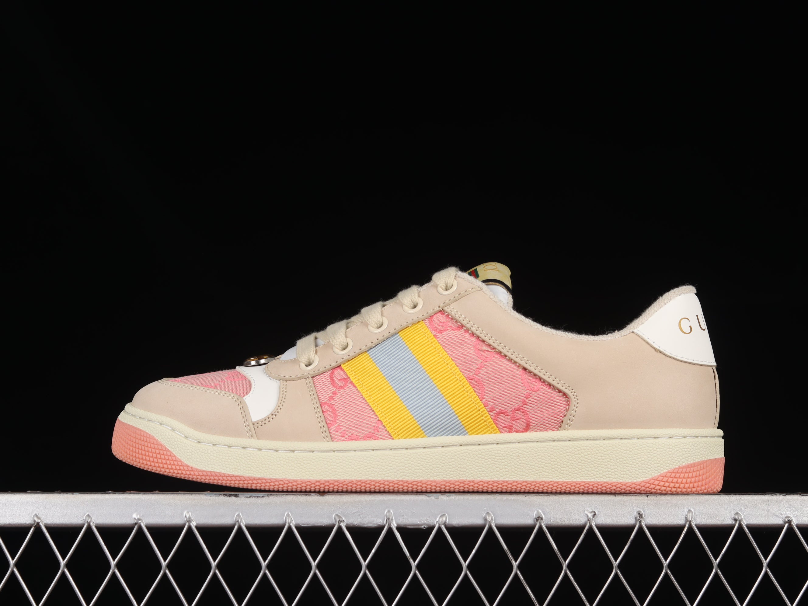 WMNSGucci GG screener - trimmed canvas