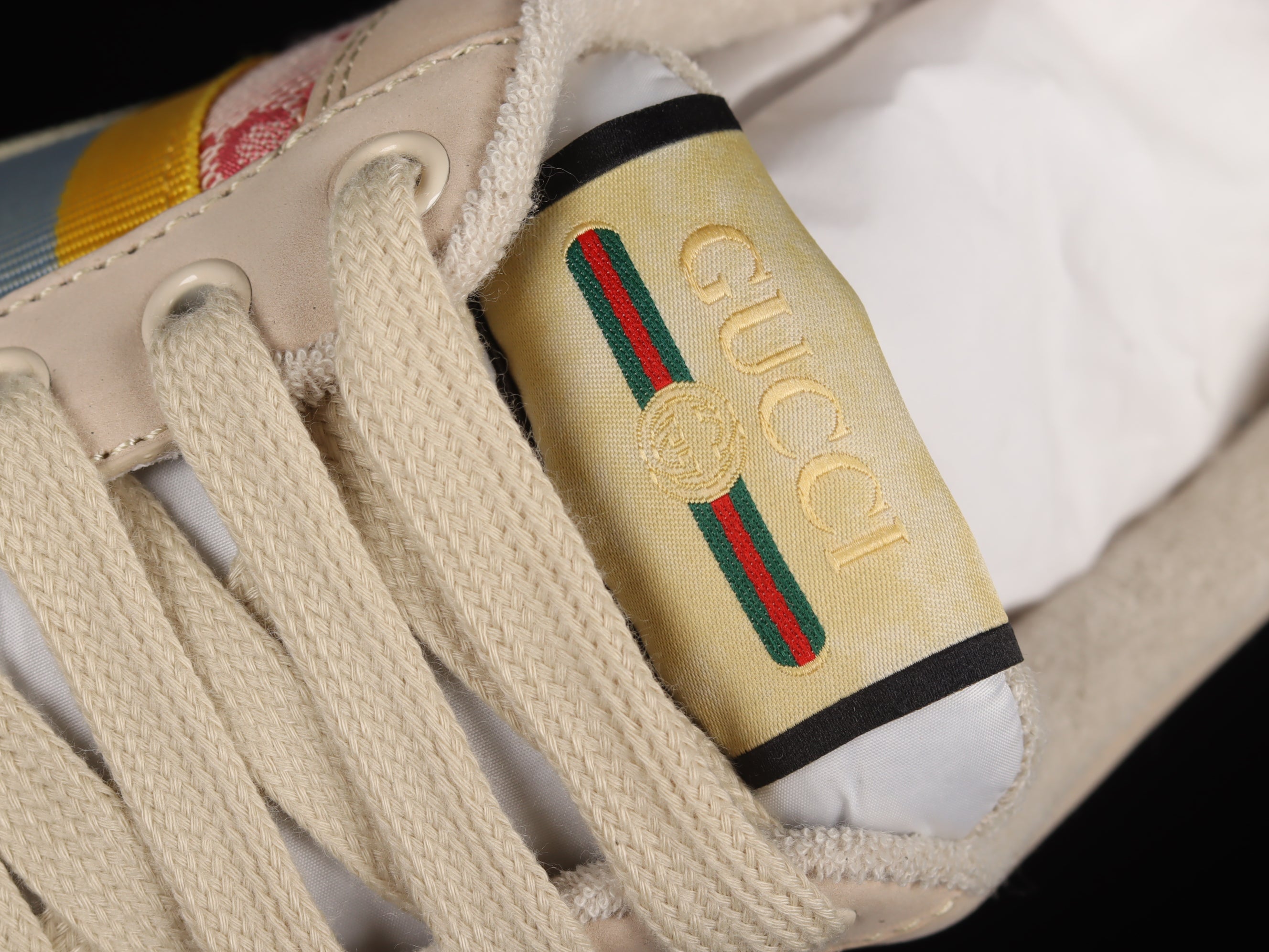 WMNSGucci GG screener - trimmed canvas