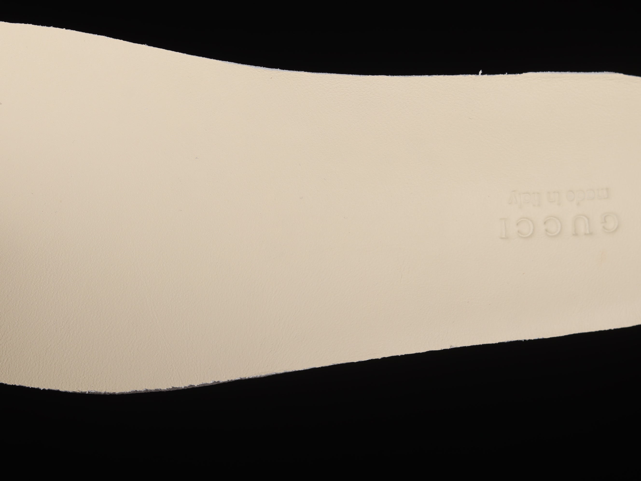 WMNSGucci GG screener - trimmed canvas