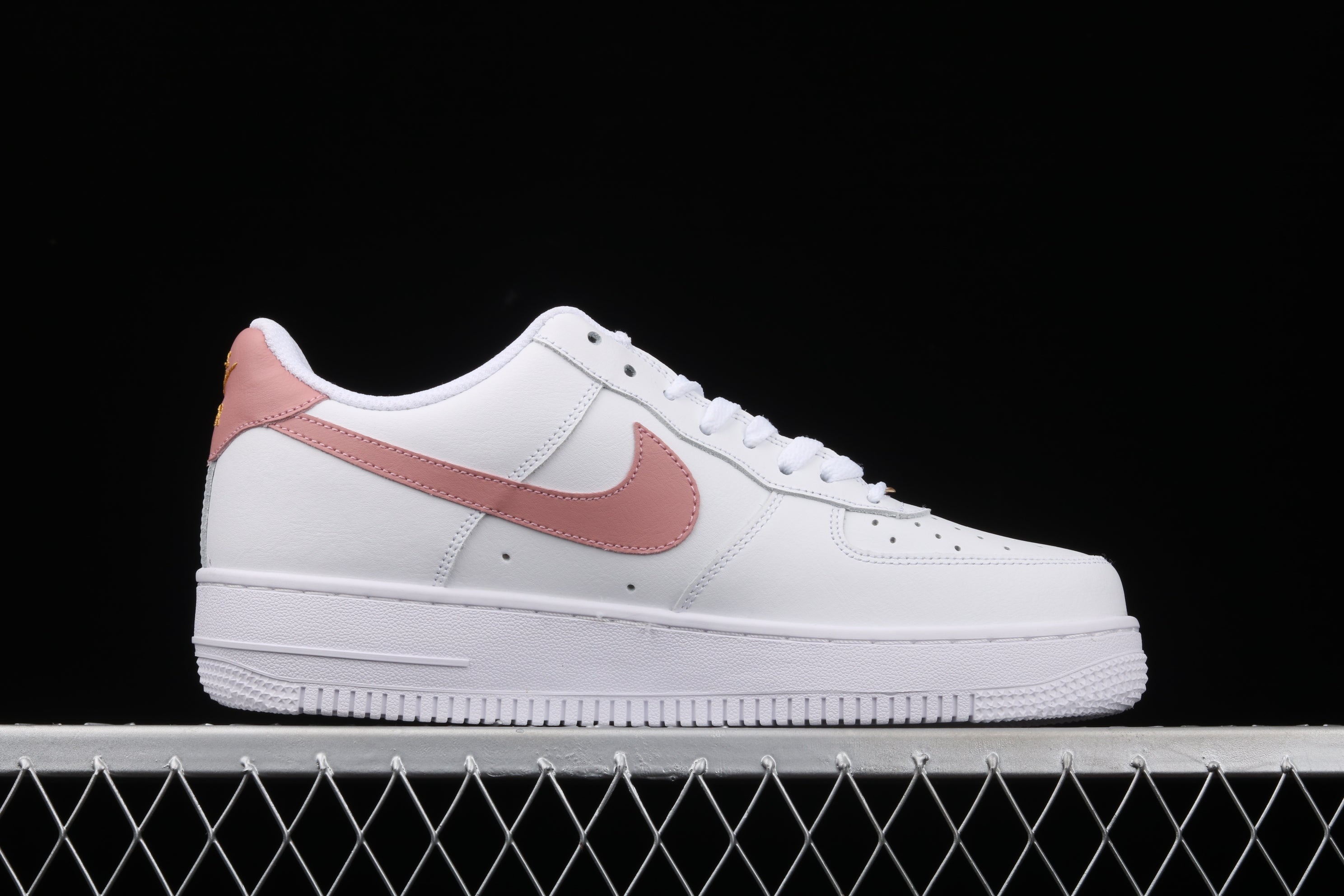 NikeUnisex Air Force 1 AF1 - Rust Pink