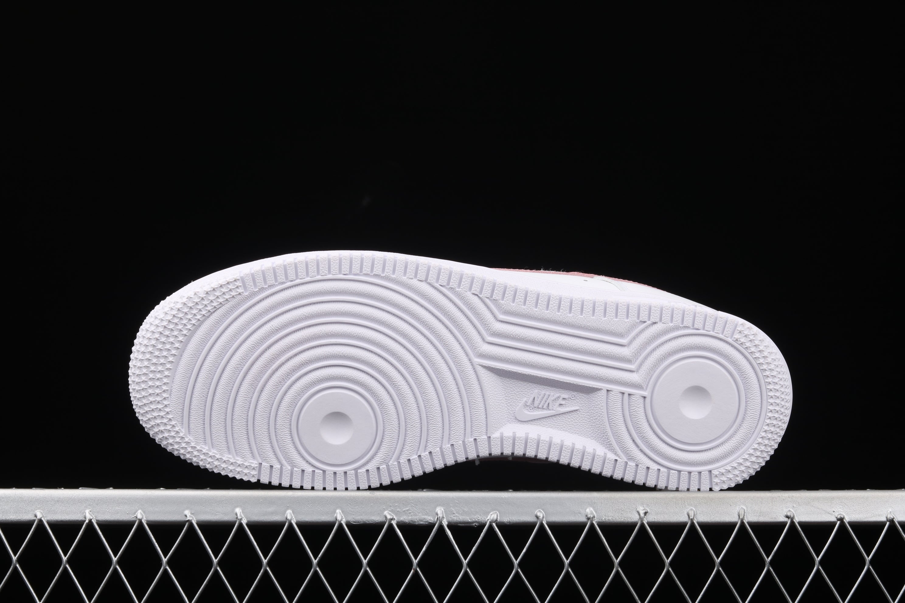 NikeUnisex Air Force 1 AF1 - Rust Pink