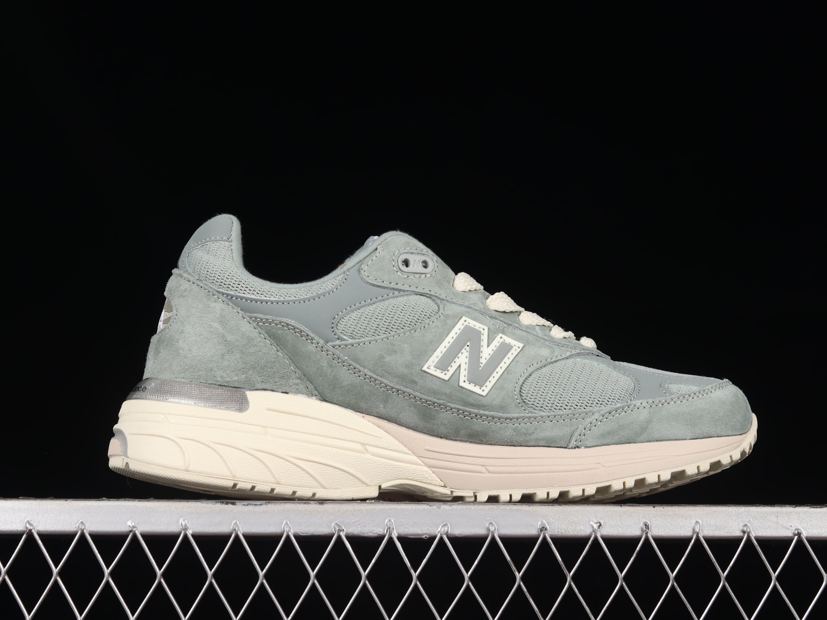 Kith x New Balance 993 Made in USA - Pistachio