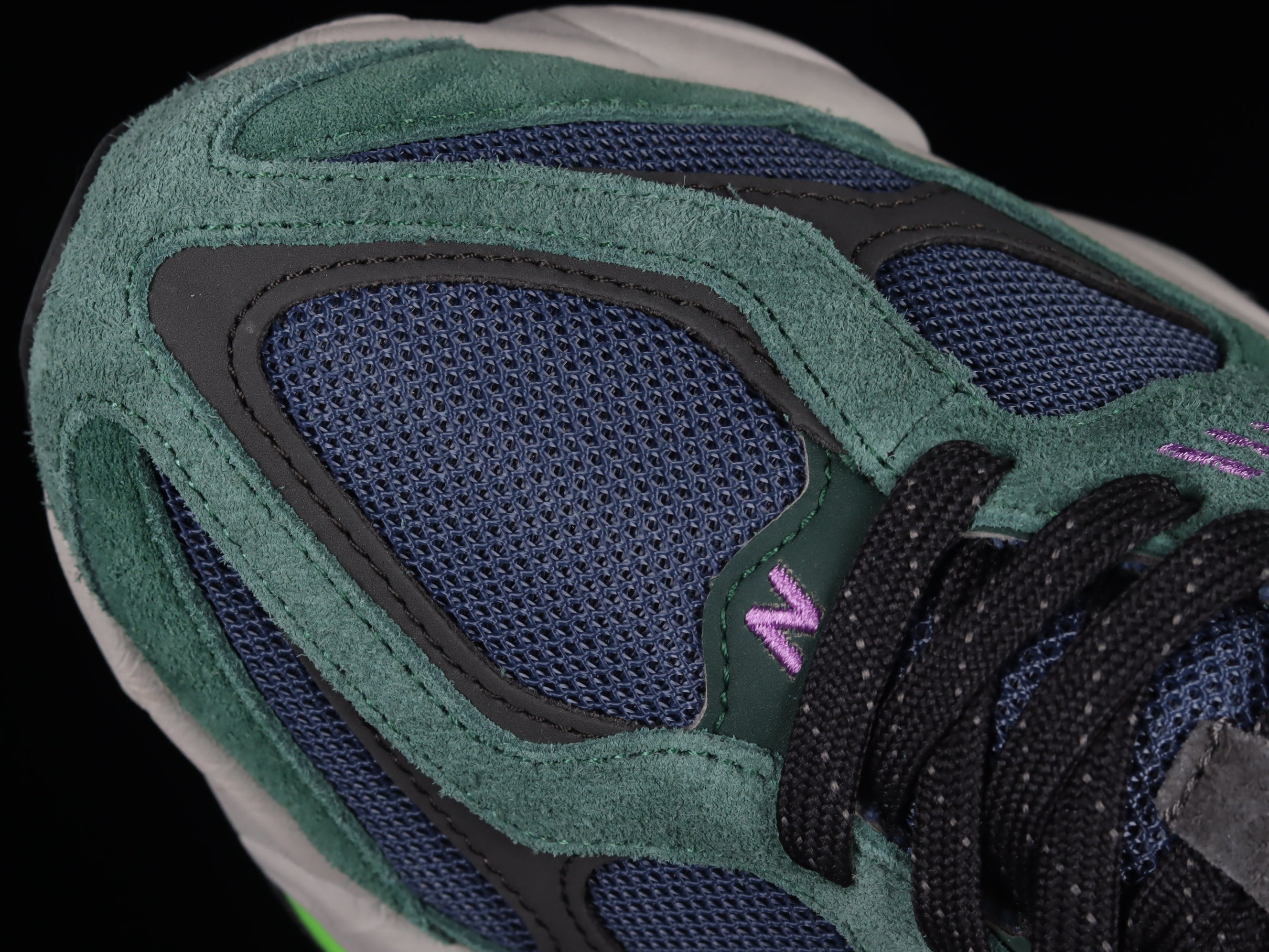 Joe Freshgoods x New Balance 9060 - Nightwatch Green