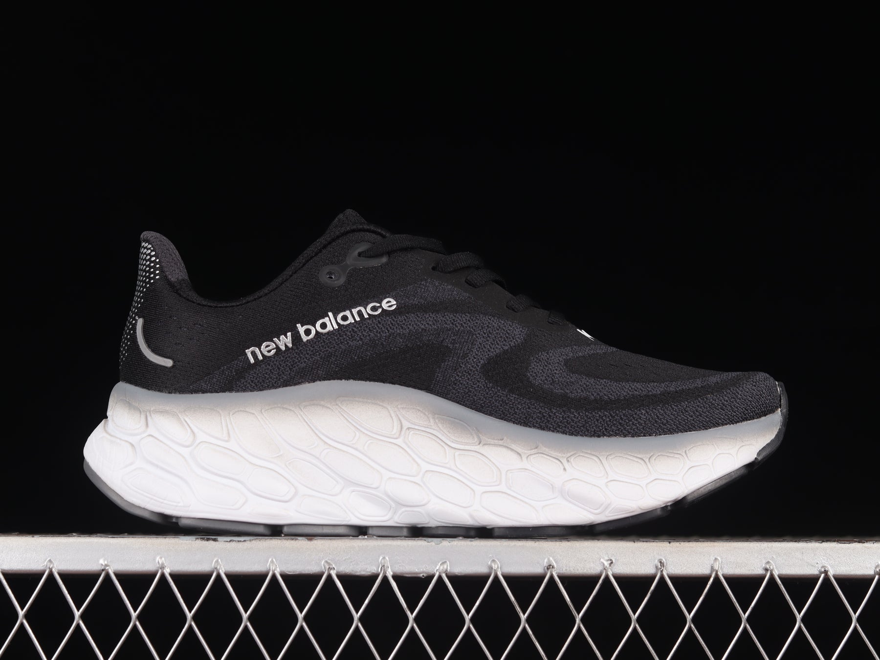 New Balance Fresh Foam x More V4 - Black