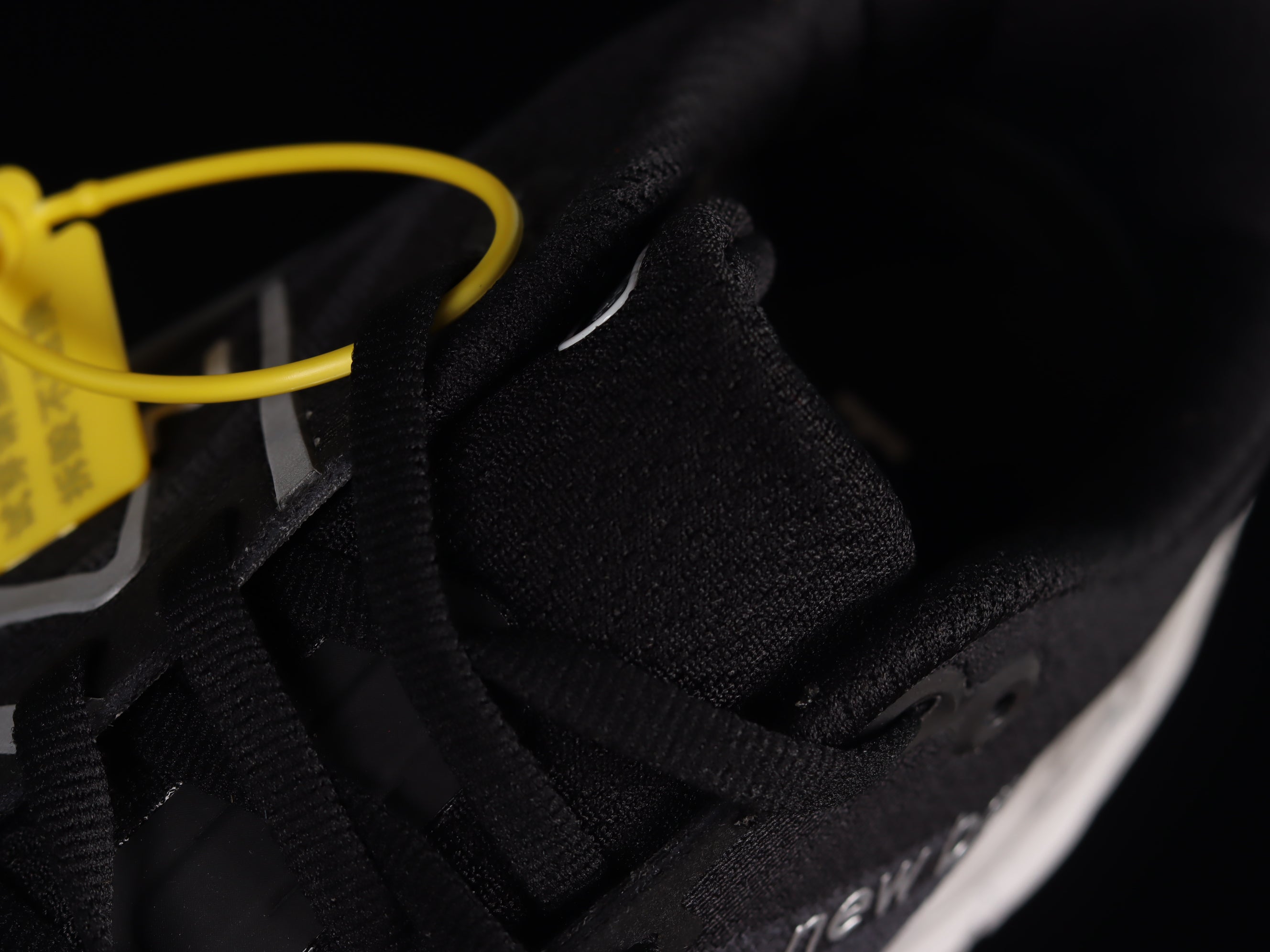 New Balance Fresh Foam x More V4 - Black