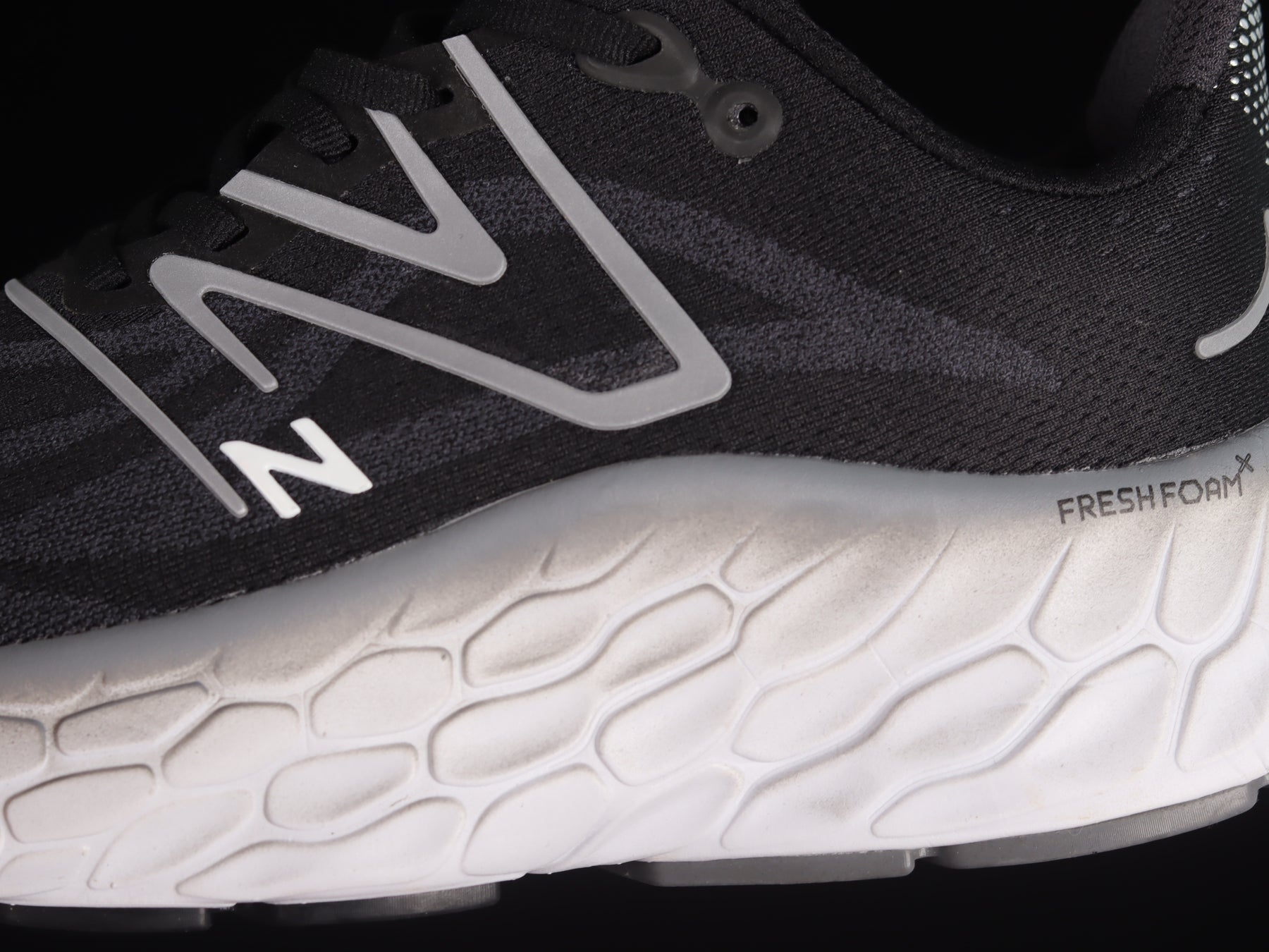 New Balance Fresh Foam x More V4 - Black