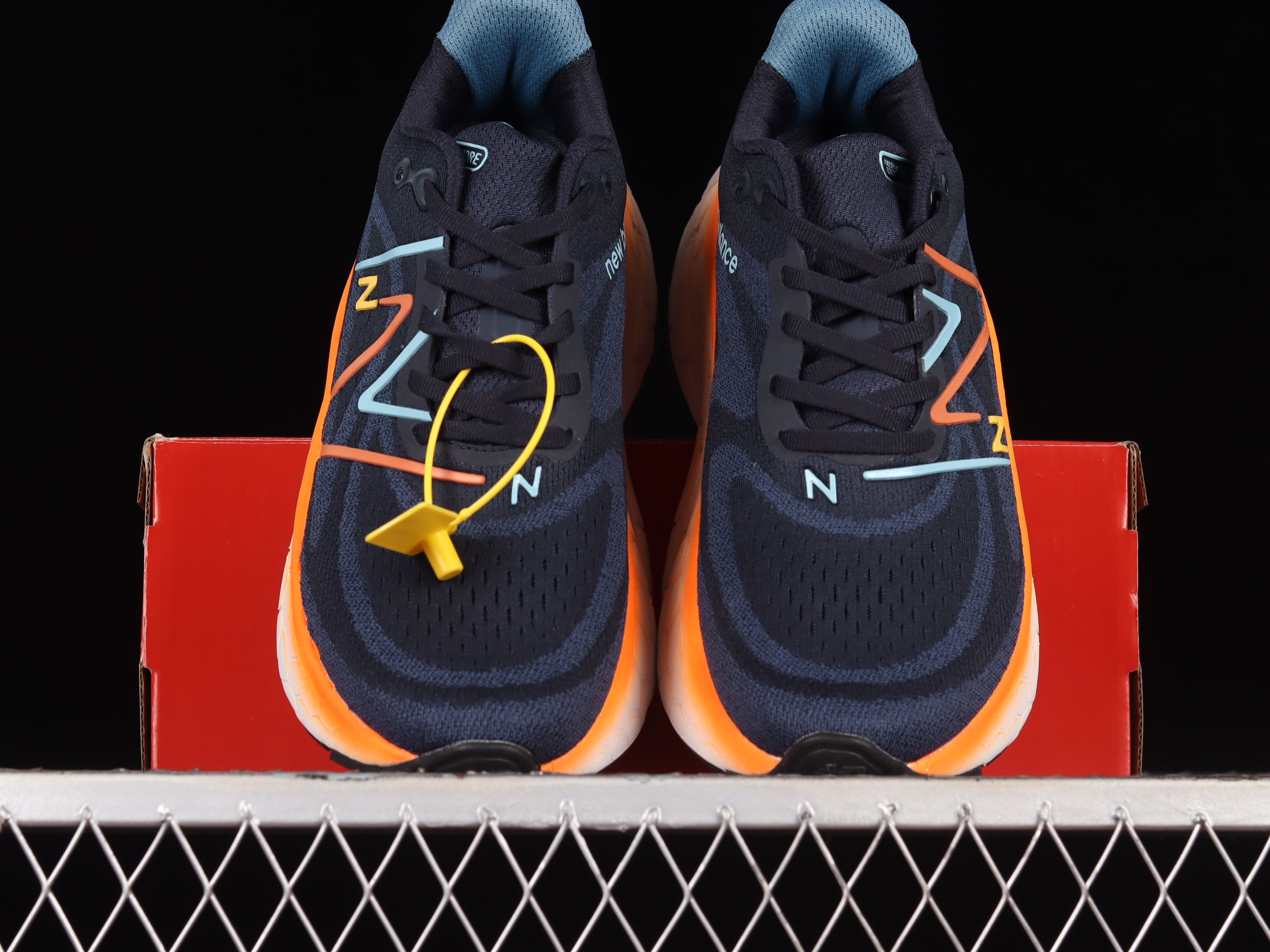 New Balance Fresh Foam x More V4 - Blue/Orange