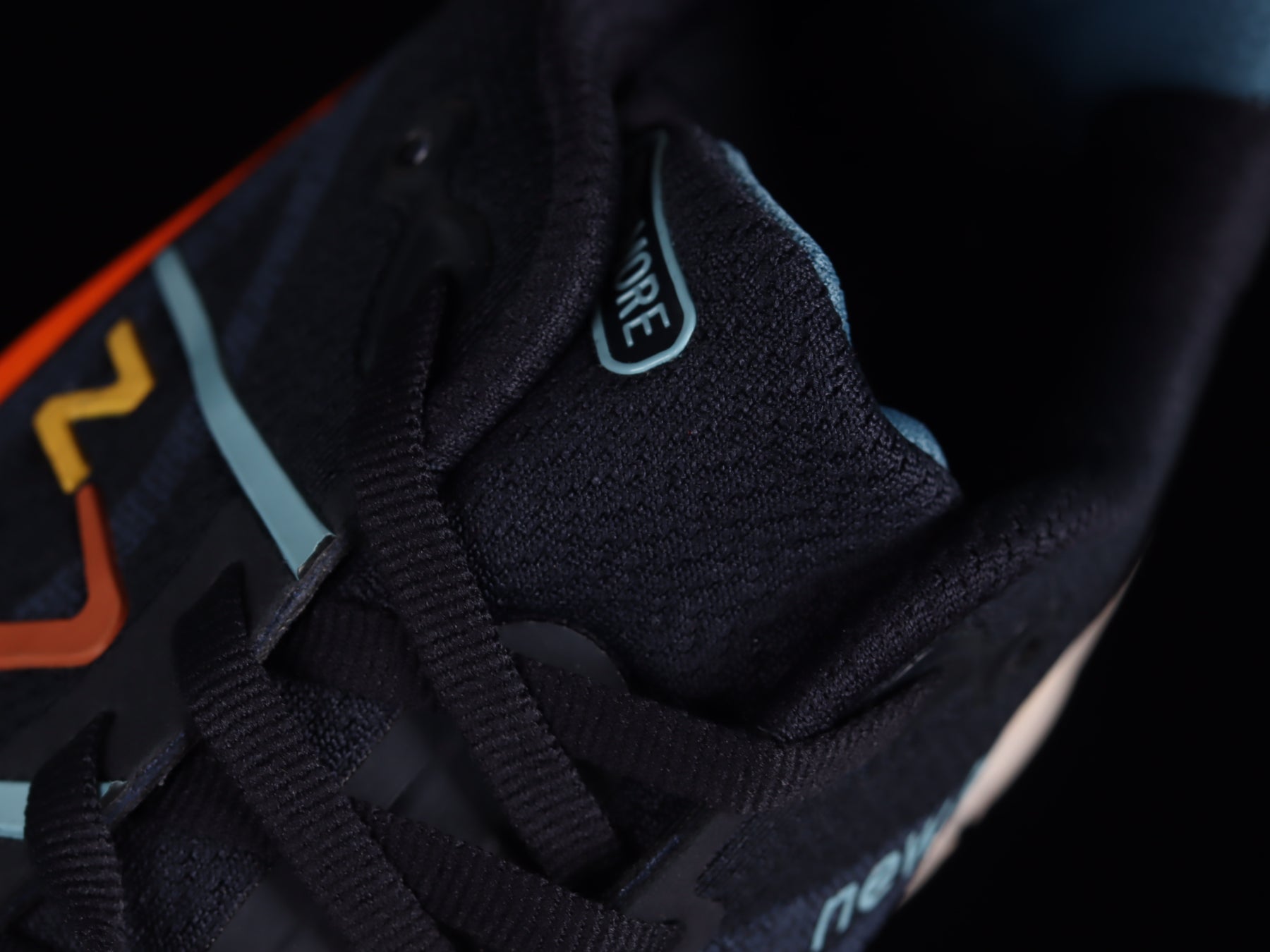 New Balance Fresh Foam x More V4 - Blue/Orange