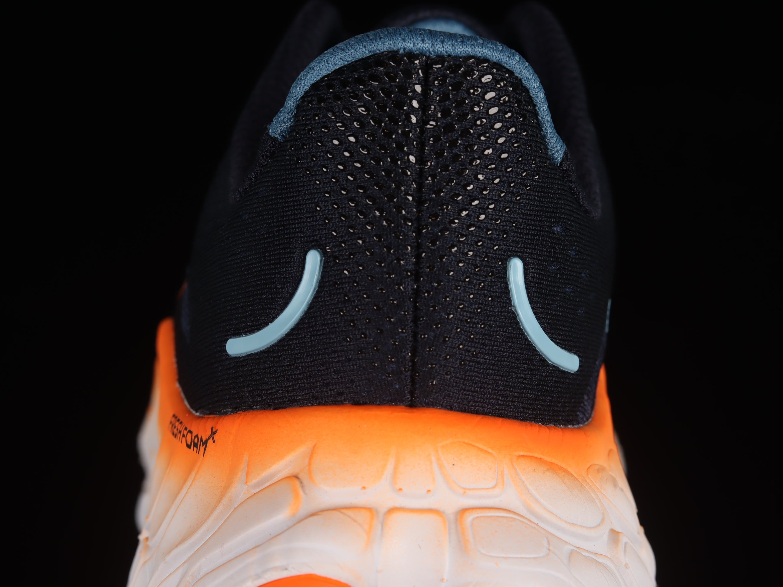 New Balance Fresh Foam x More V4 - Blue/Orange