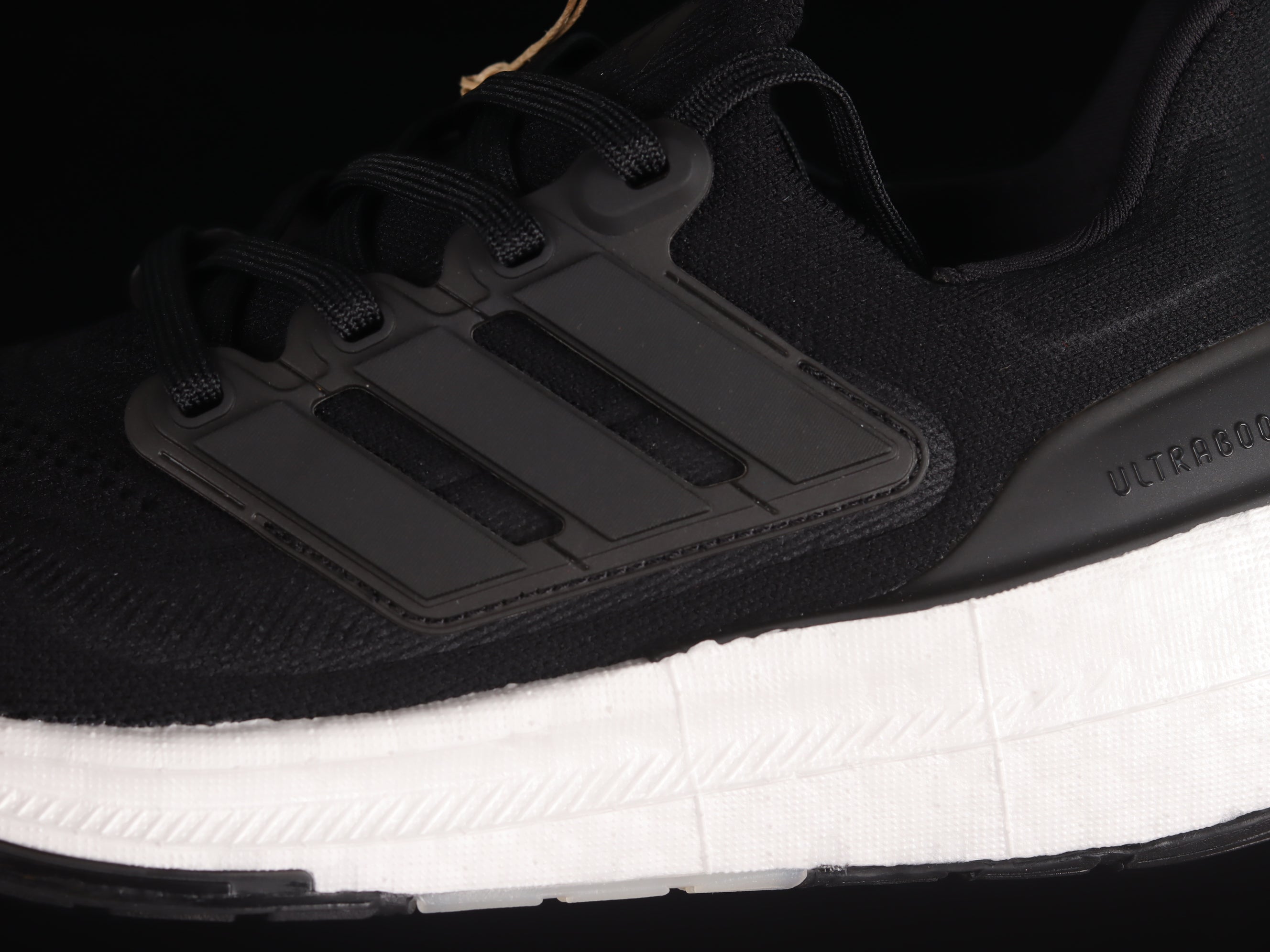 adidasMens Ultrabost Light 23 - Black
