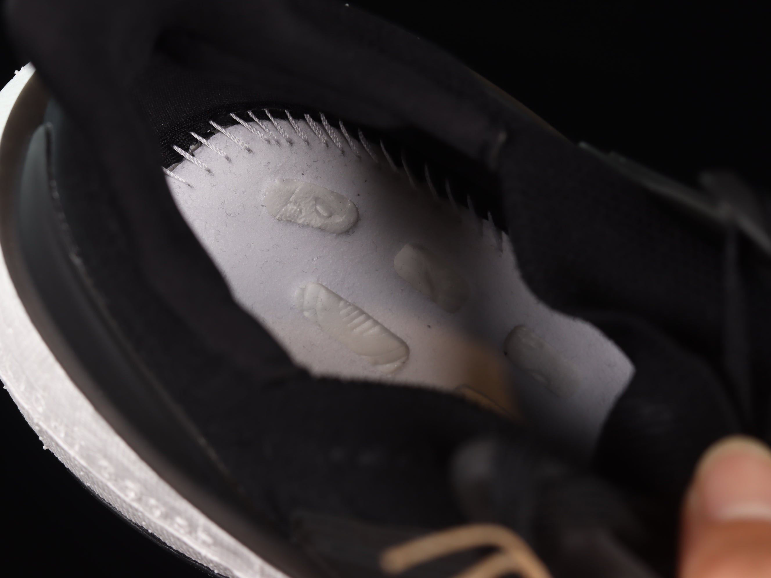adidasMens Ultrabost Light 23 - Black
