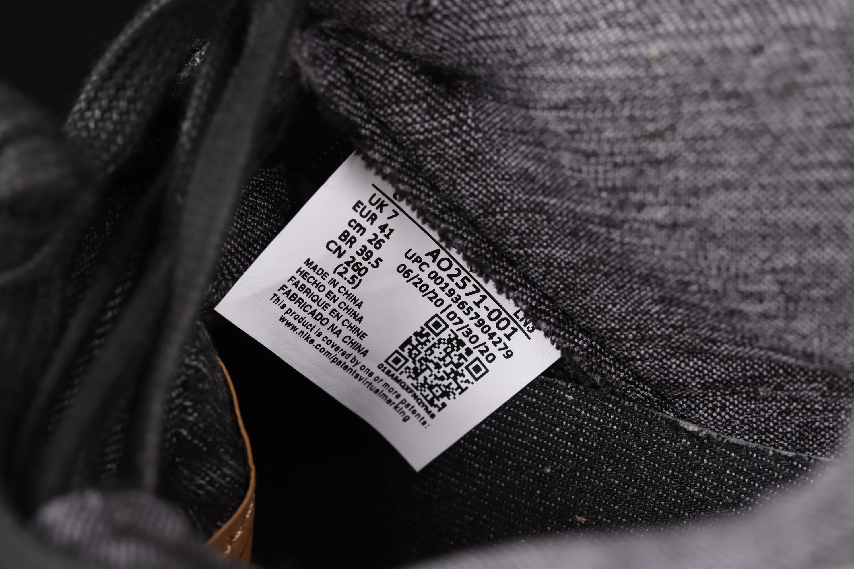 Levi's x Air Jordan 4 AJ4 Retro - Black Denim