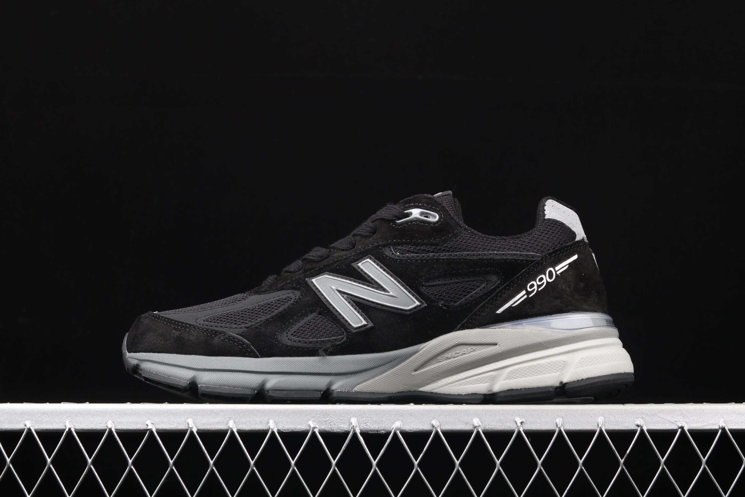 New Balance 990 - Black