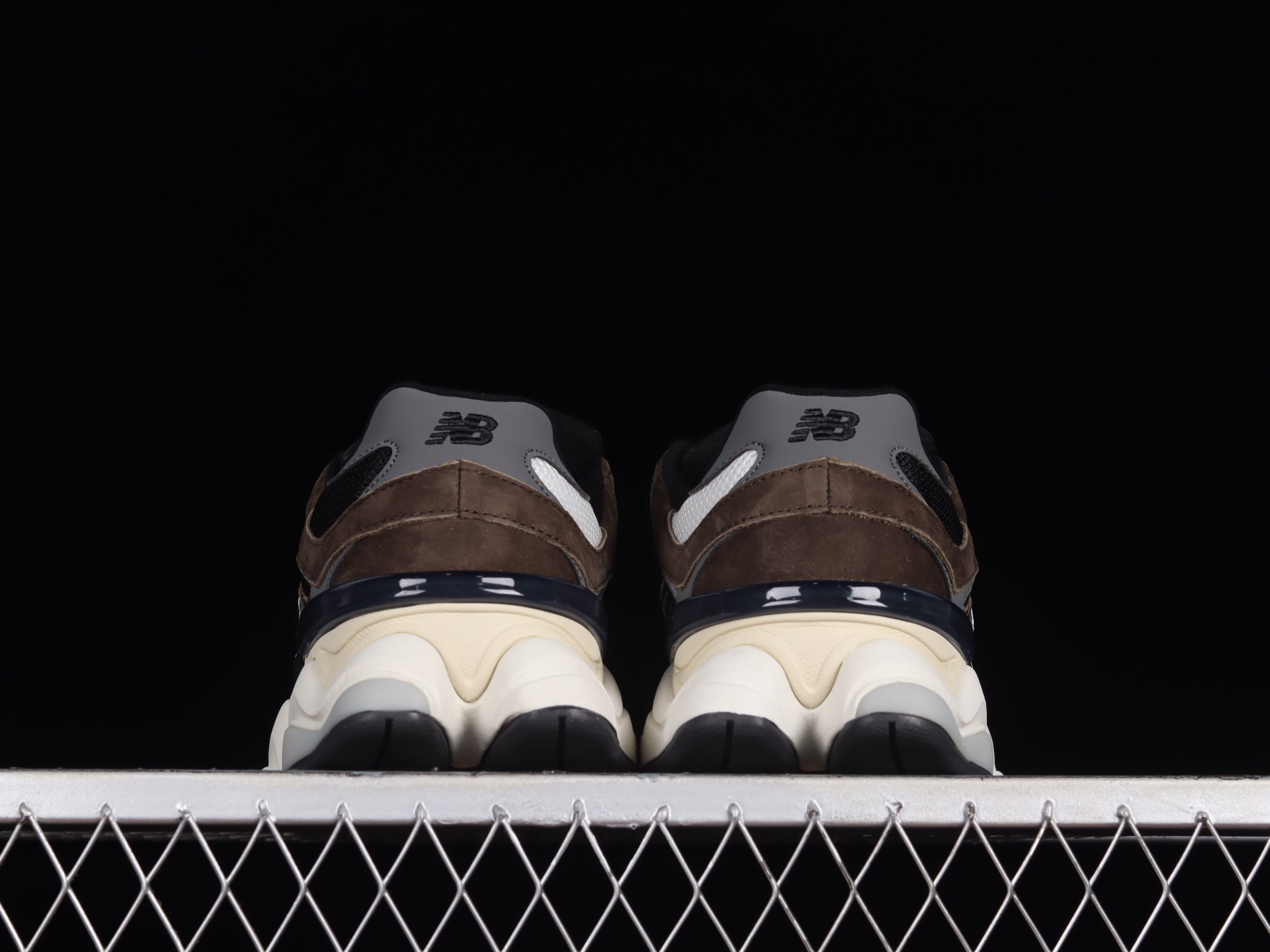 New Balance 9060 - Dark Brown