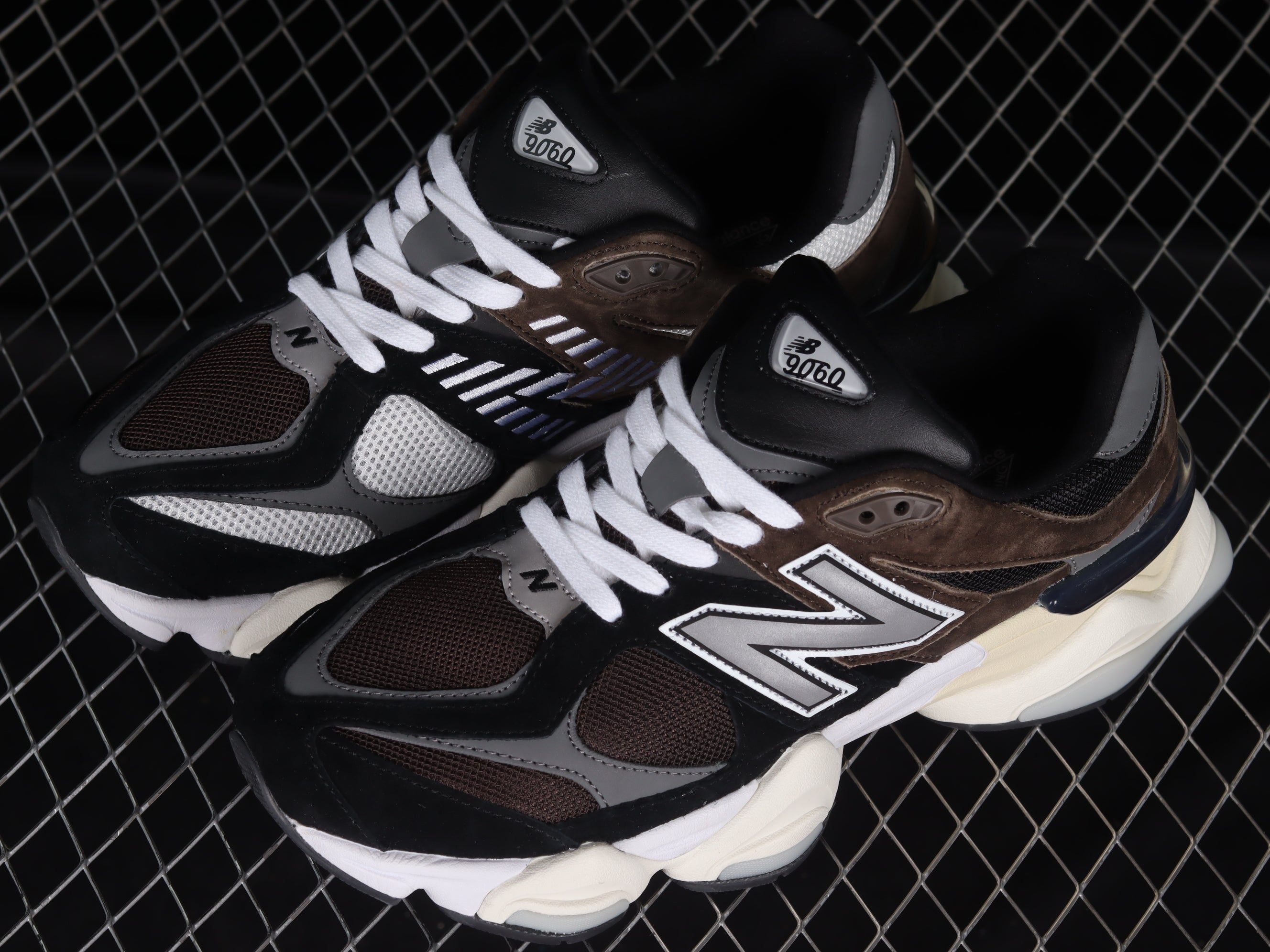 New Balance 9060 - Dark Brown