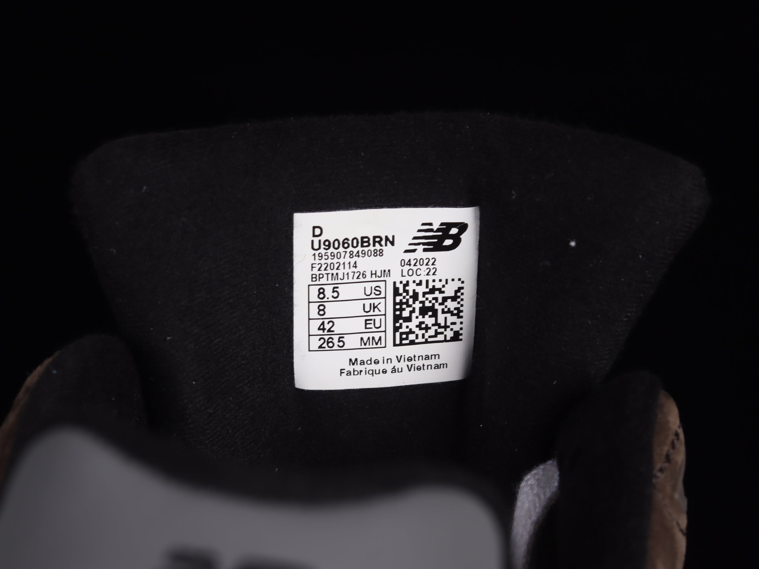 New Balance 9060 - Dark Brown