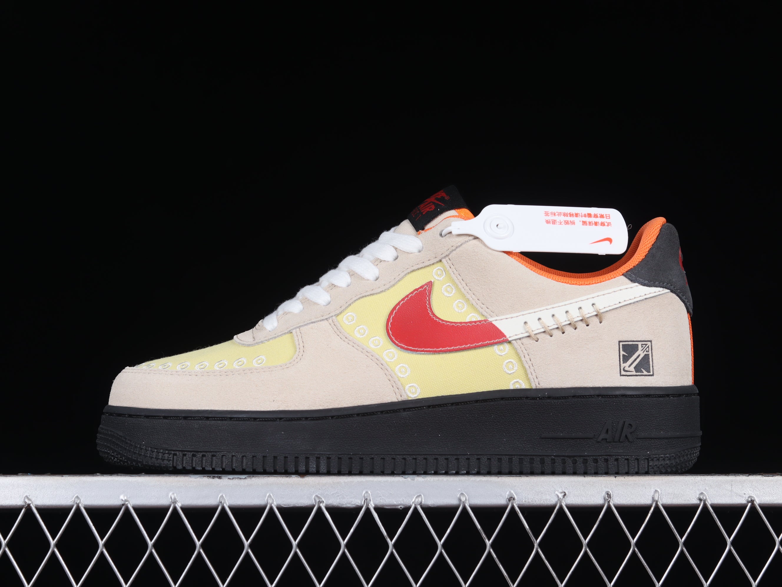 NikeUnisex Air Force 1 AF1 07 - Somos Familia