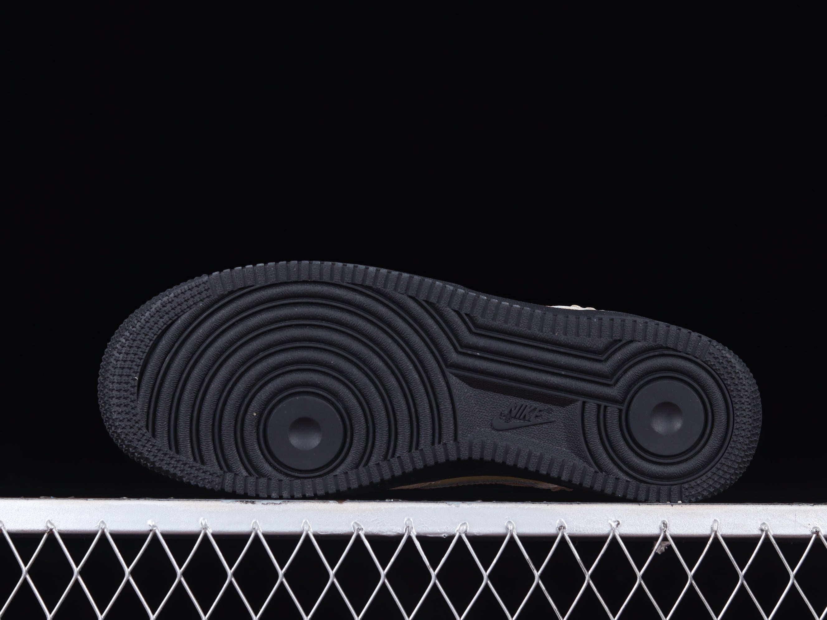 NikeUnisex Air Force 1 AF1 07 - Somos Familia