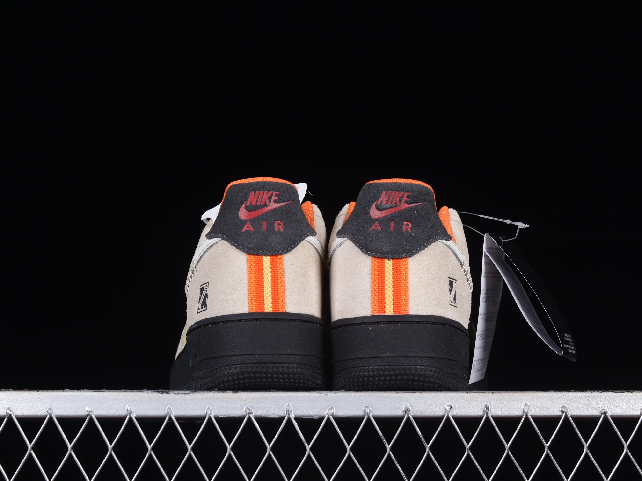 NikeUnisex Air Force 1 AF1 07 - Somos Familia