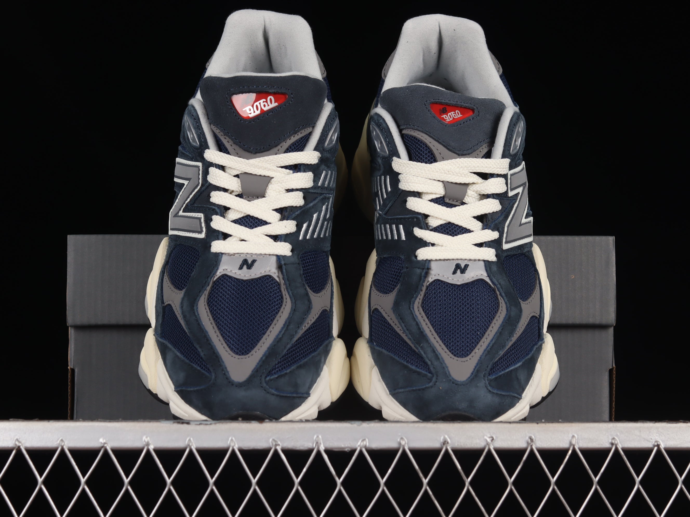 New Balance 9060 - Navy/White