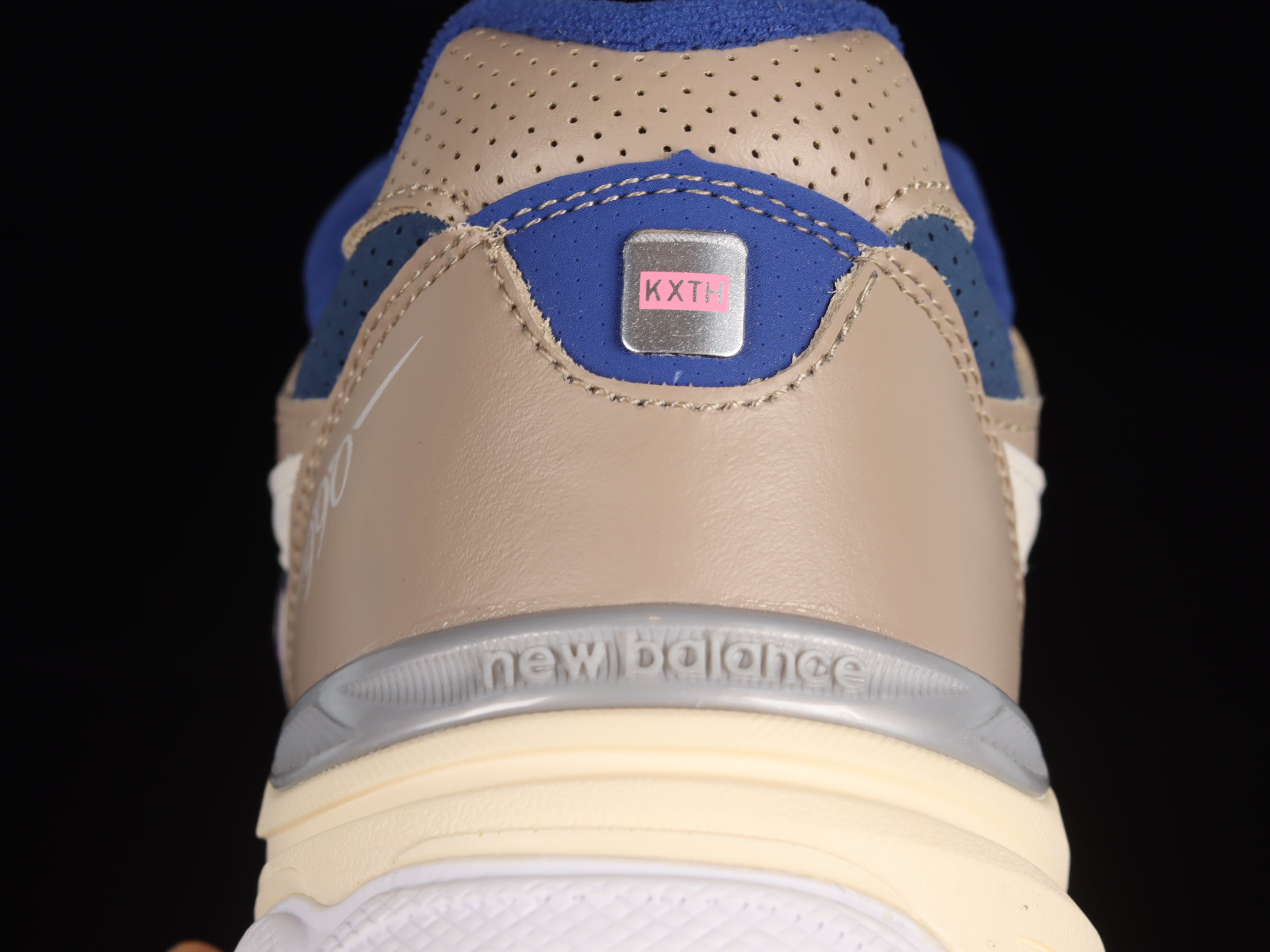 Kith x New Balance 990v3 - Daytona