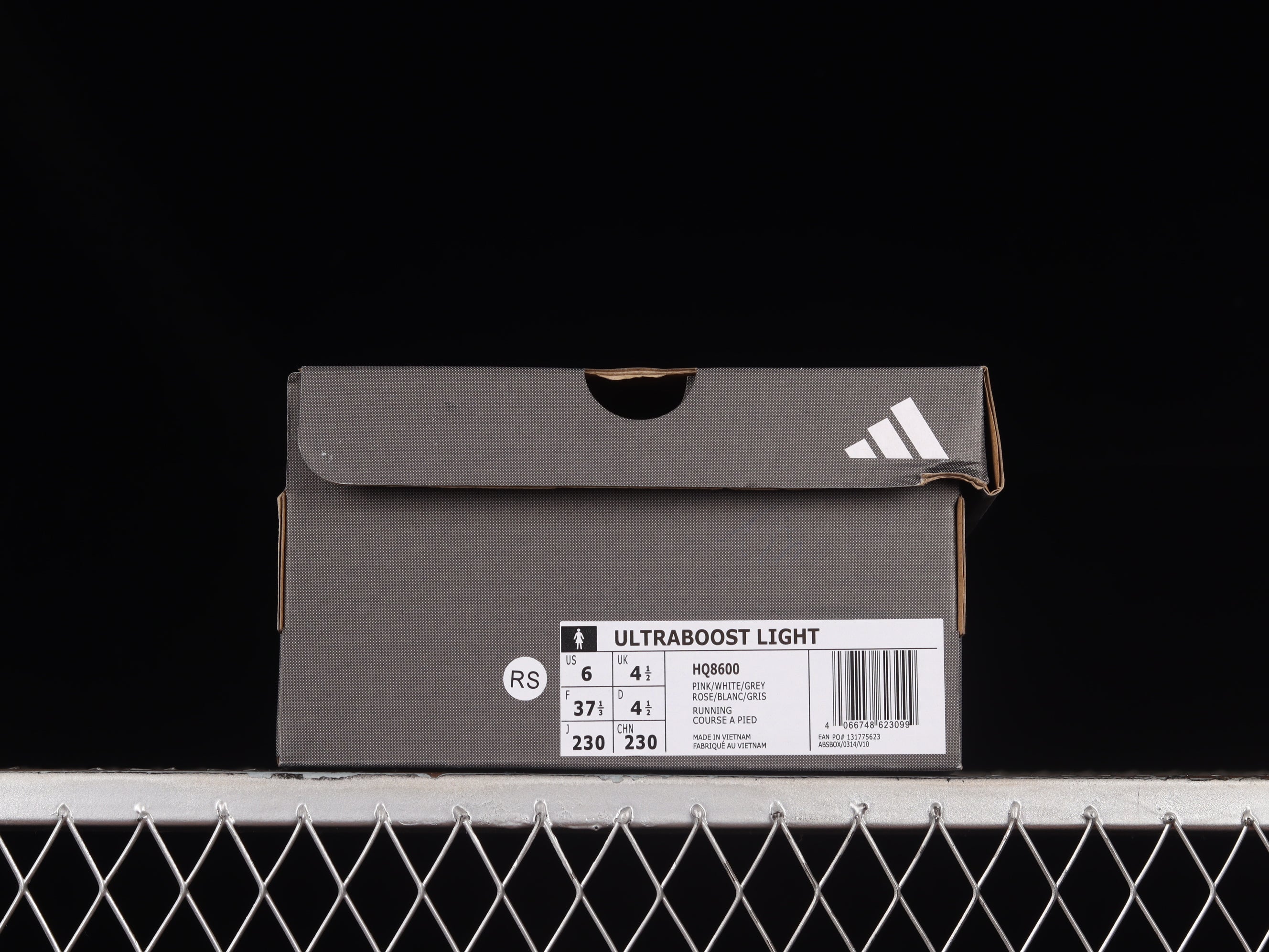 adidasUnisex UltraBoost 23 - Light