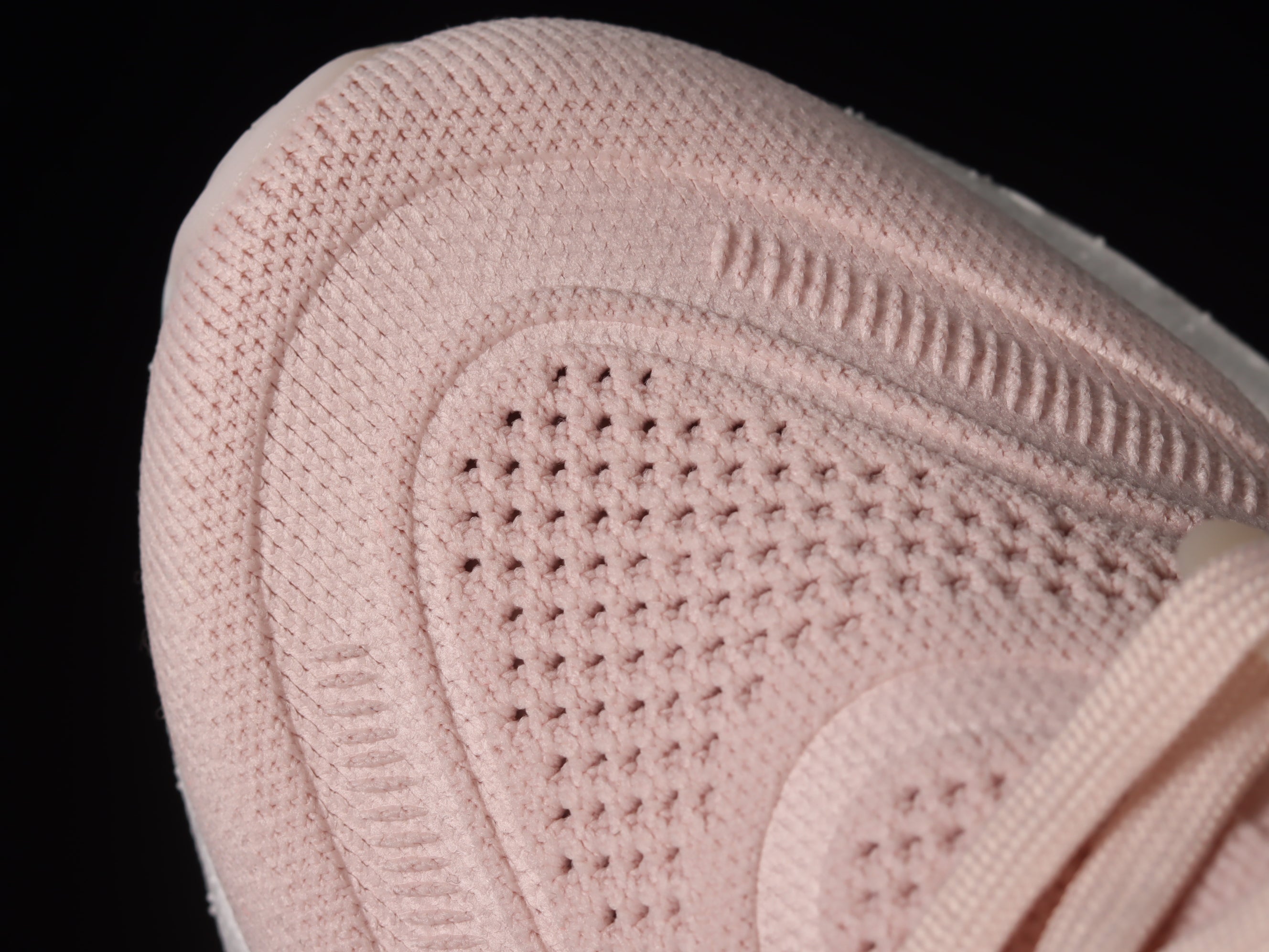 adidasUnisex UltraBoost 23 - Light