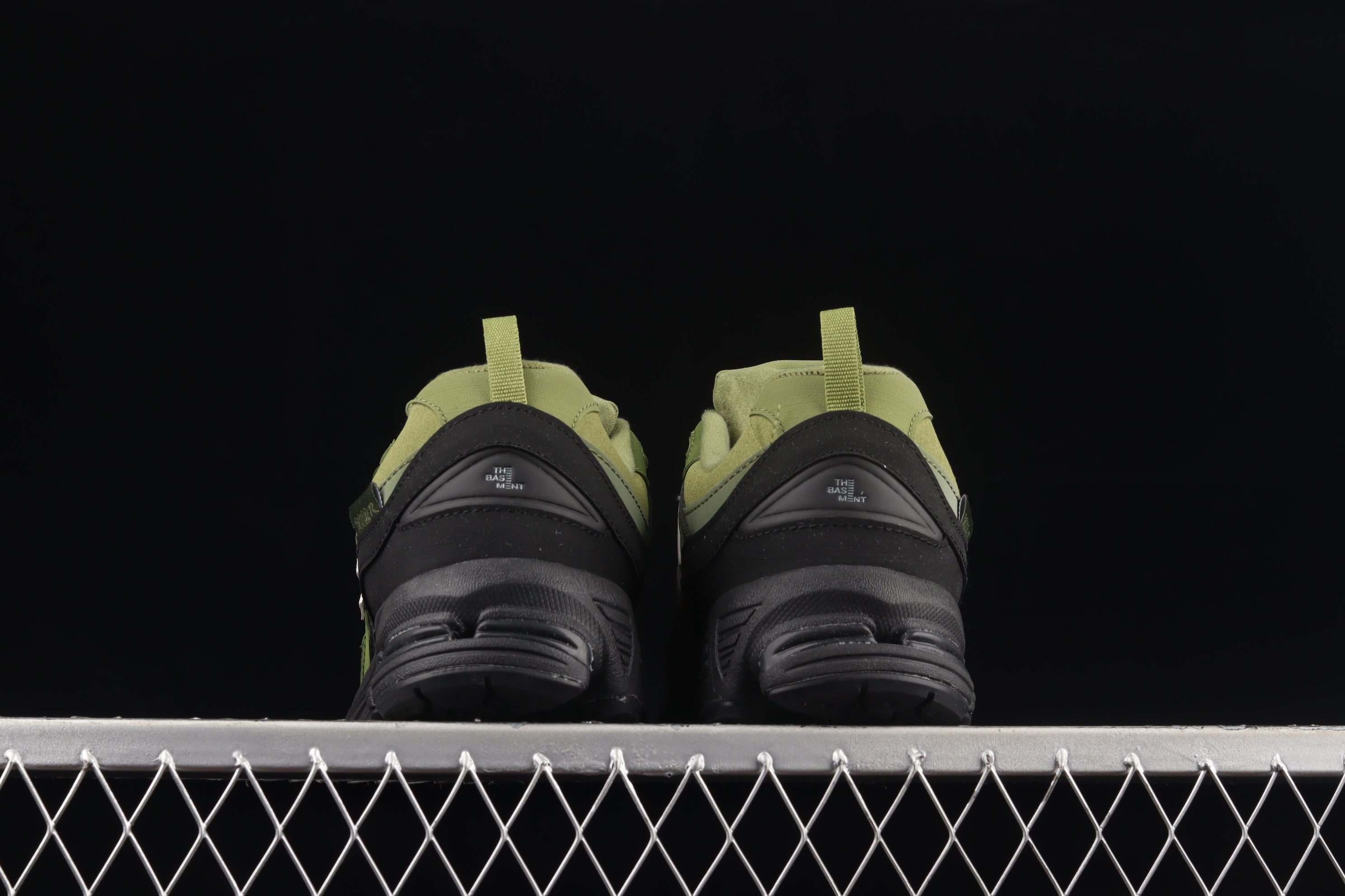 New Balance 2002R The Basement - Olive Black