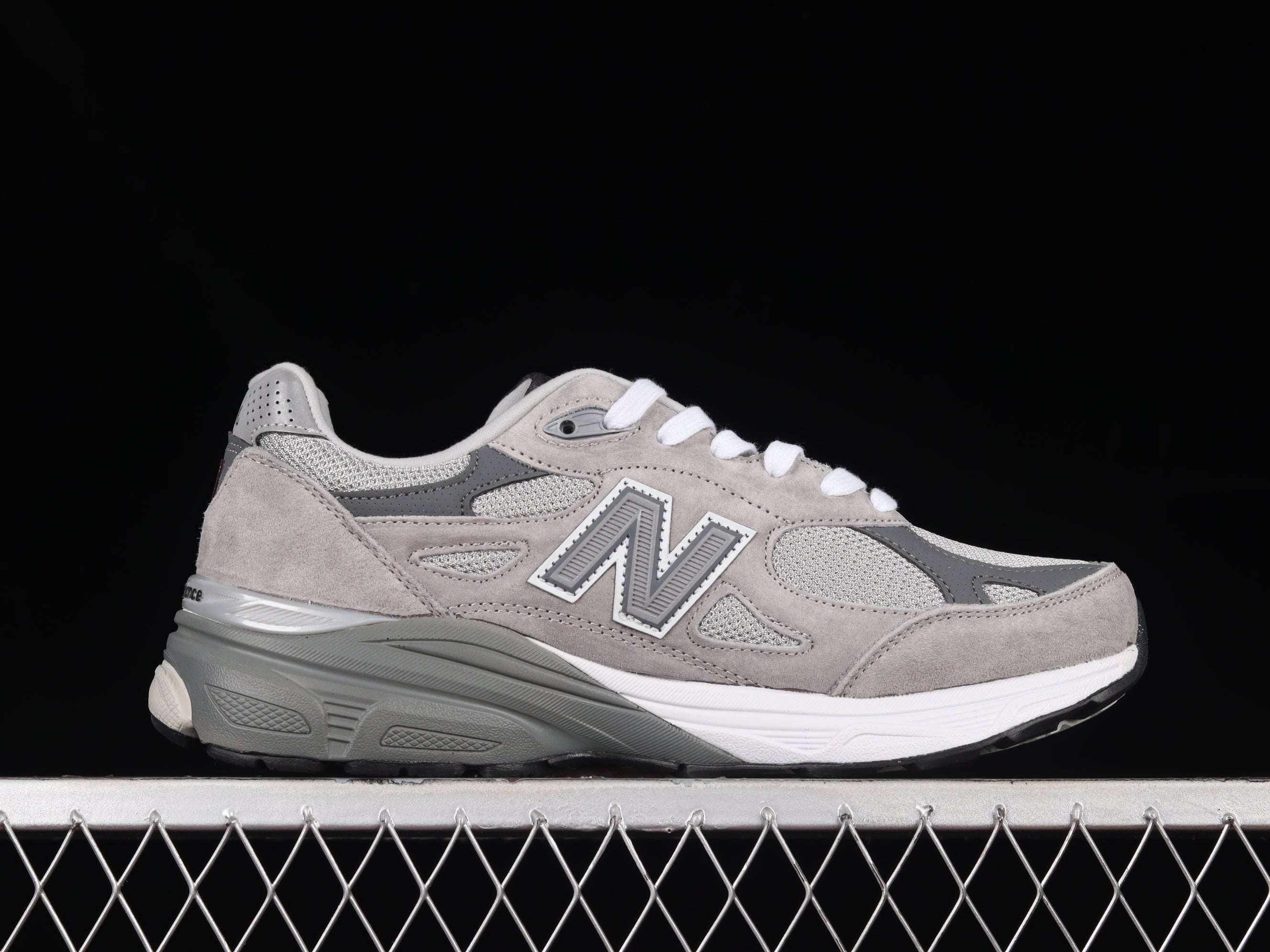 New Balance 990 V3 - Grey