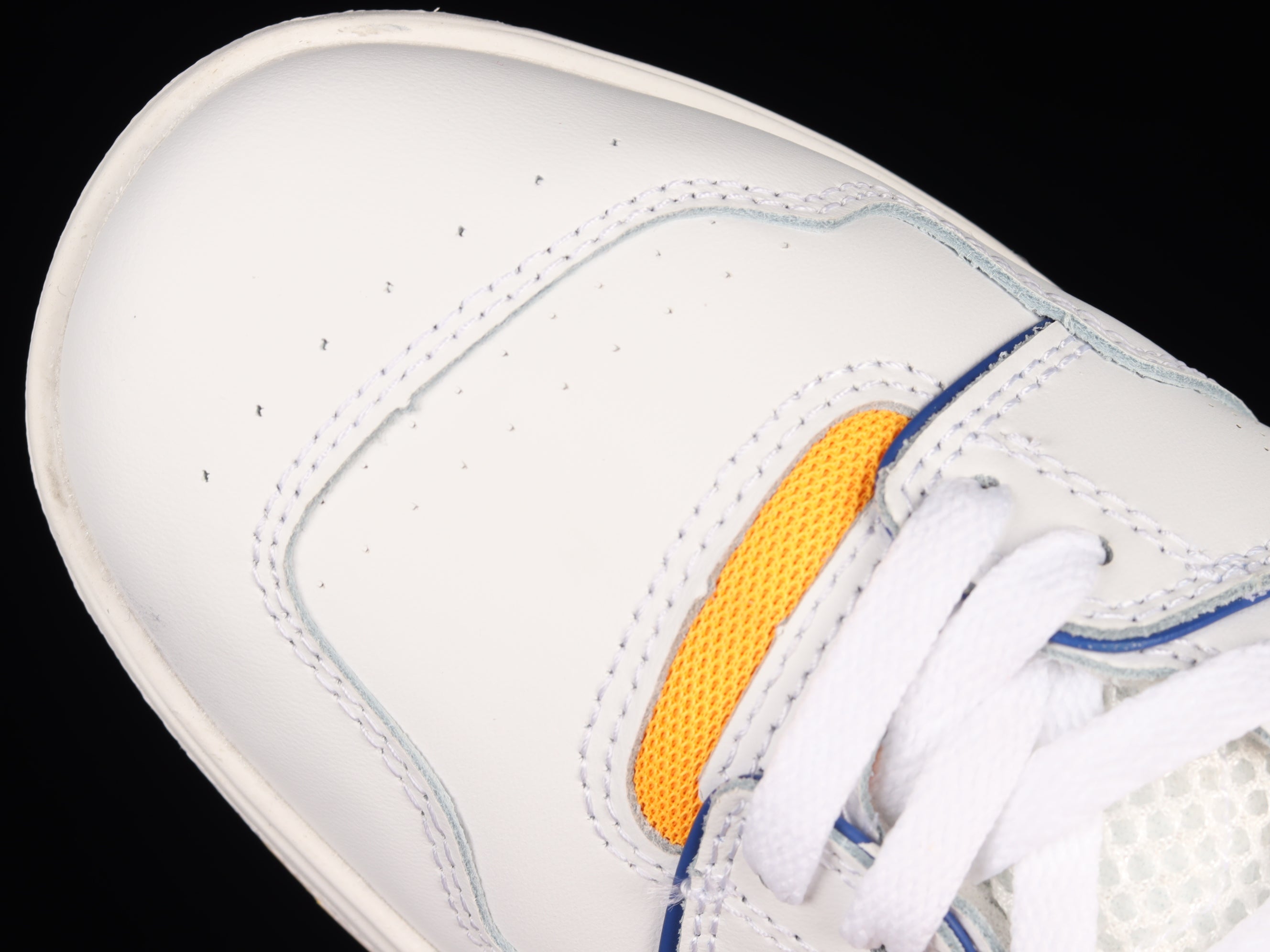 WMNS New Balance 550 - White/Vibrant Orange