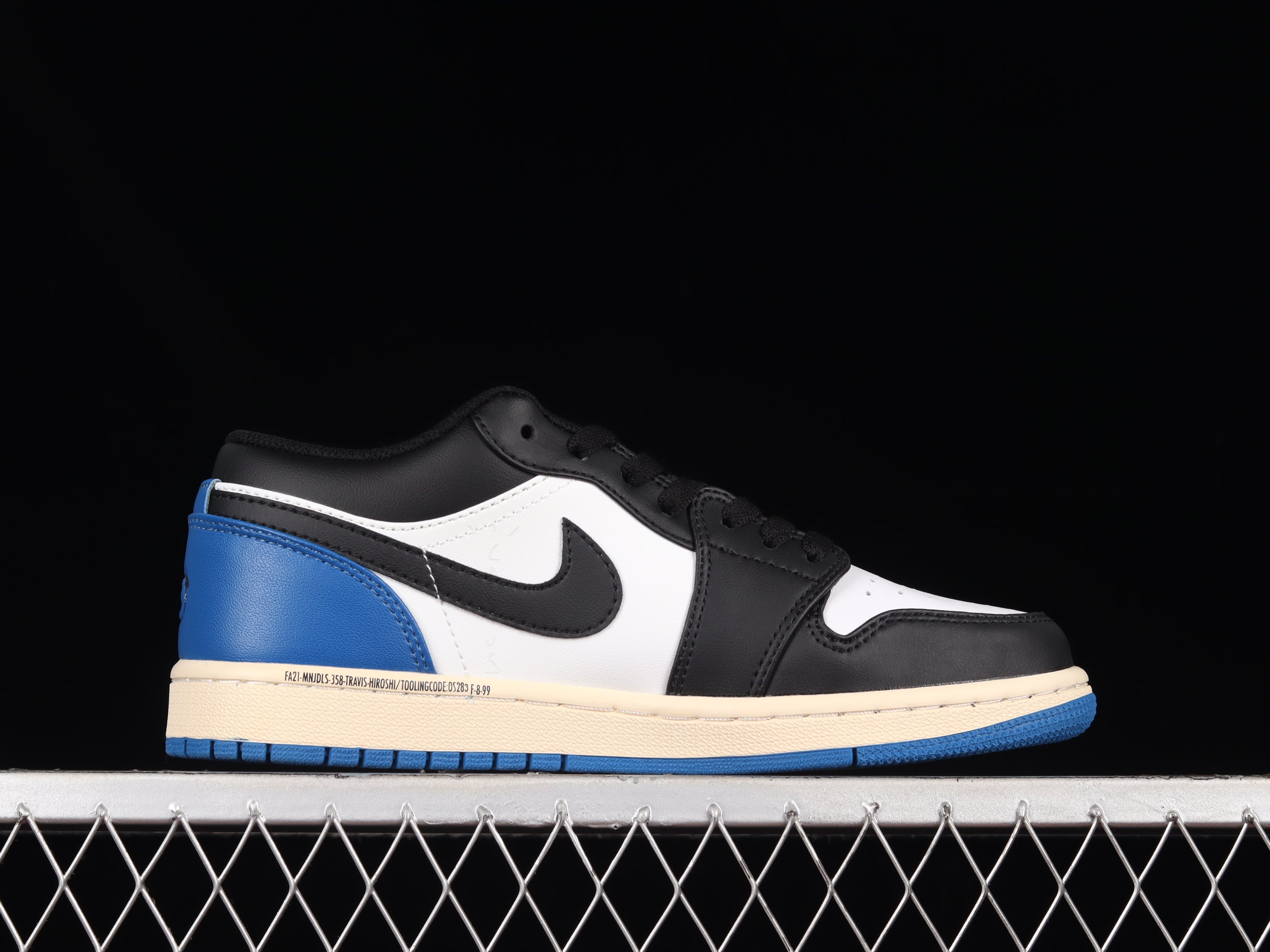 WMNS Air Jordan 1 AJ1 Low - Powder Blue