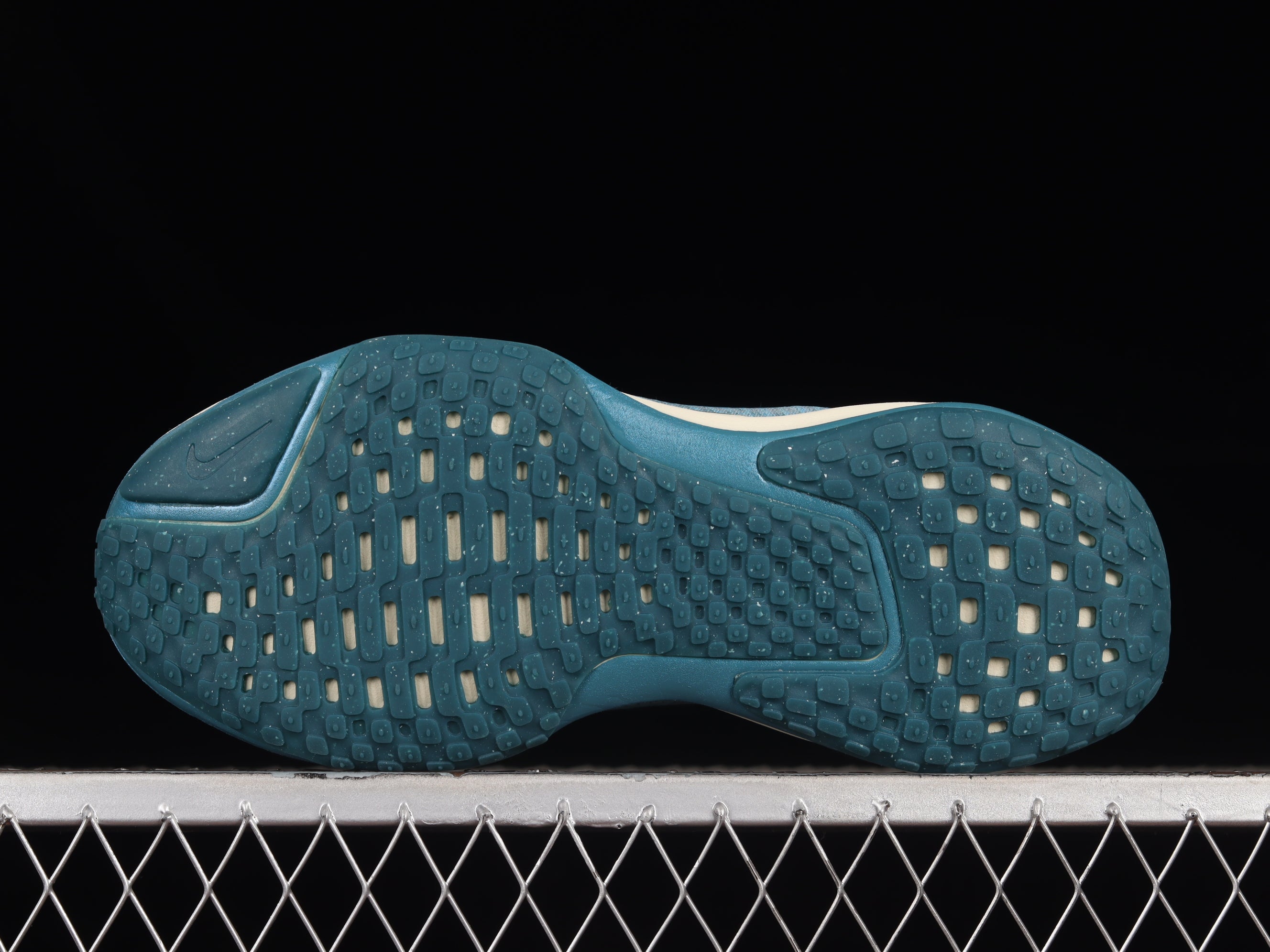NikeMens Zoom x Invincible Run Flyknit 3 - Noise Aqua'