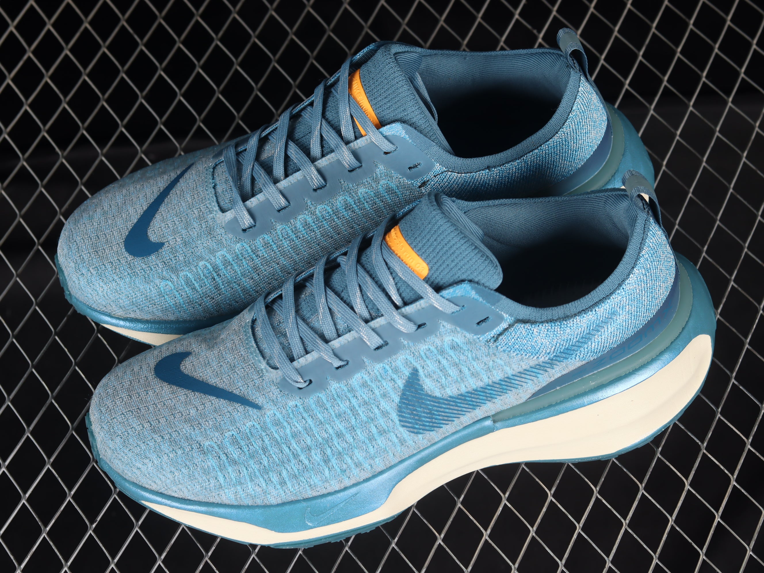 NikeMens Zoom x Invincible Run Flyknit 3 - Noise Aqua'