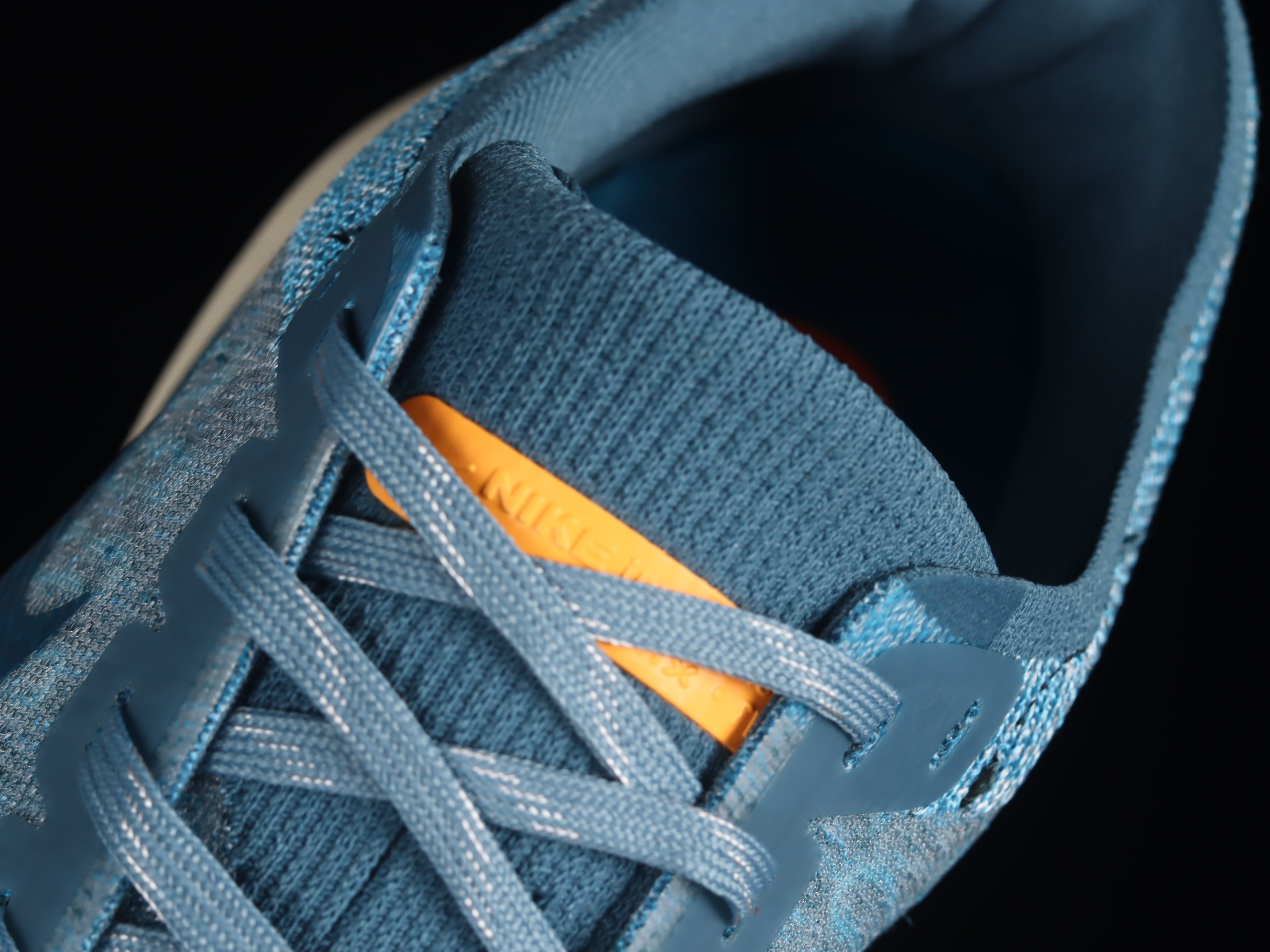 NikeMens Zoom x Invincible Run Flyknit 3 - Noise Aqua'