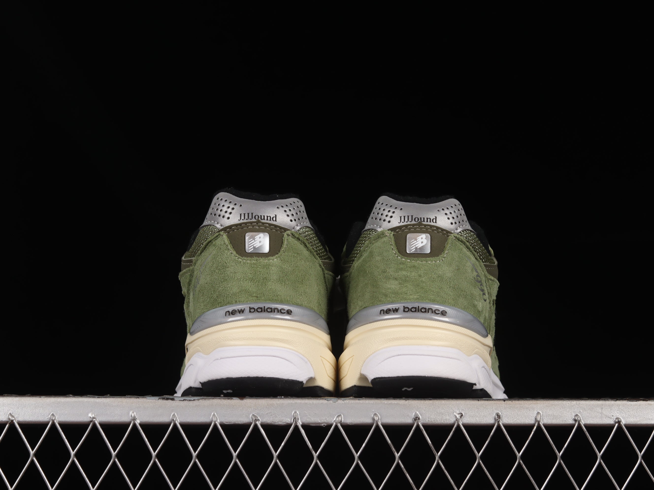 JJJJound x New Balance 990v3 - Olive
