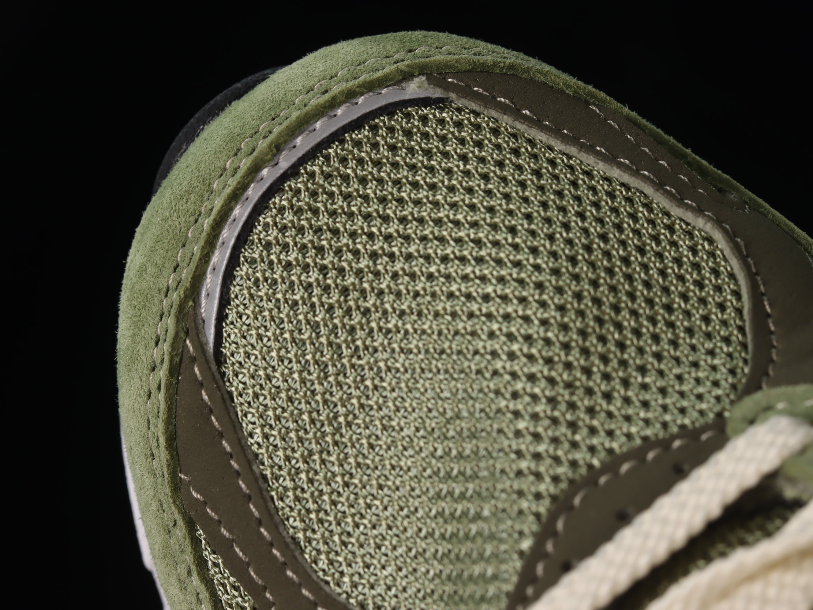 JJJJound x New Balance 990v3 - Olive