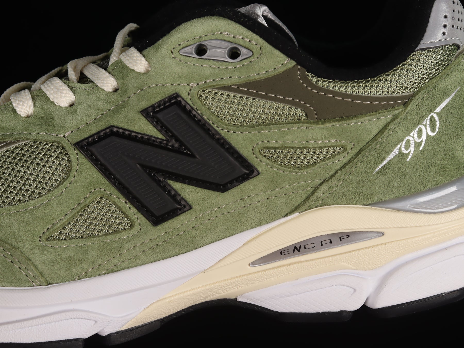 JJJJound x New Balance 990v3 - Olive