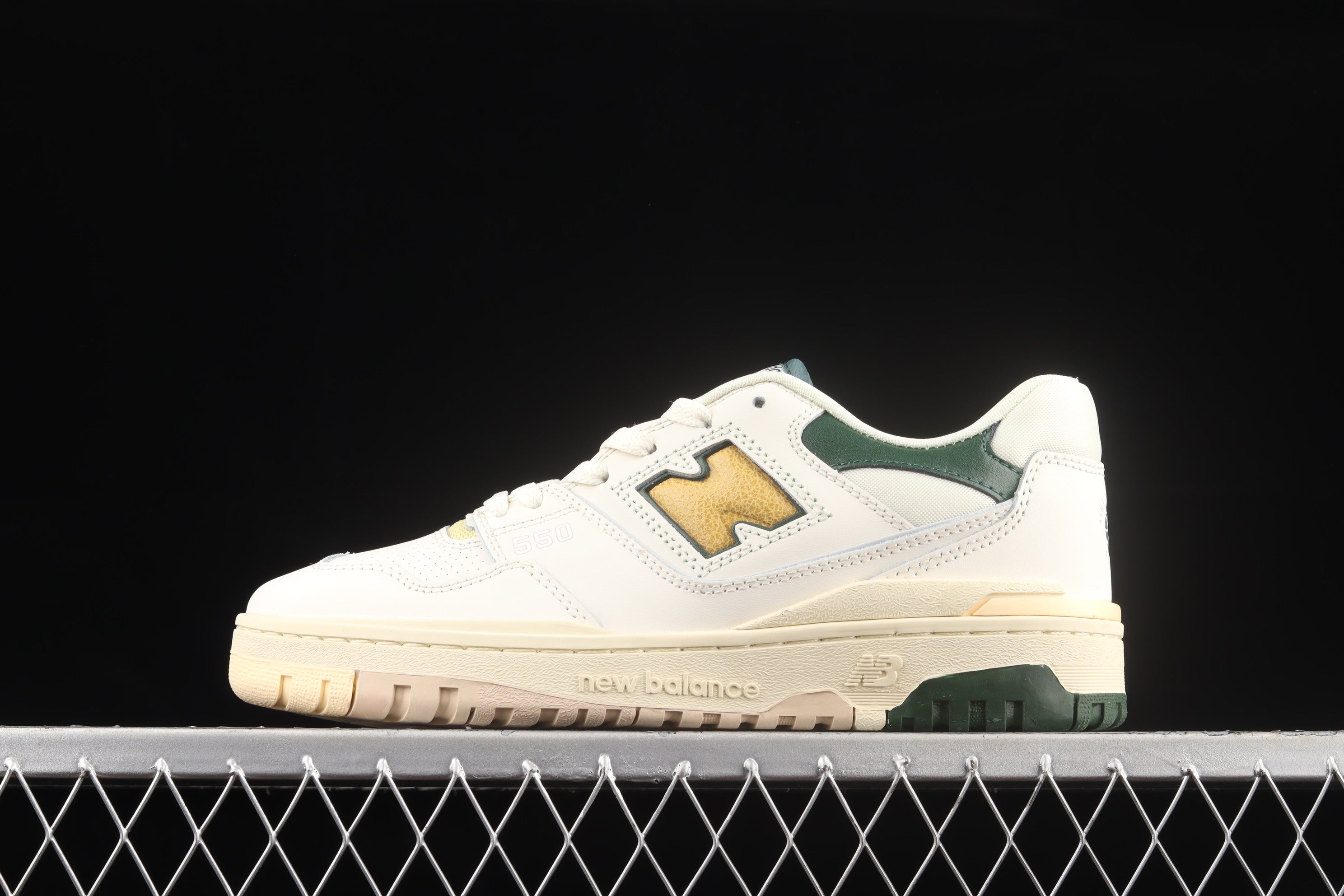 WMNS New Balance 550 x Aimé Leon Dore - Green
