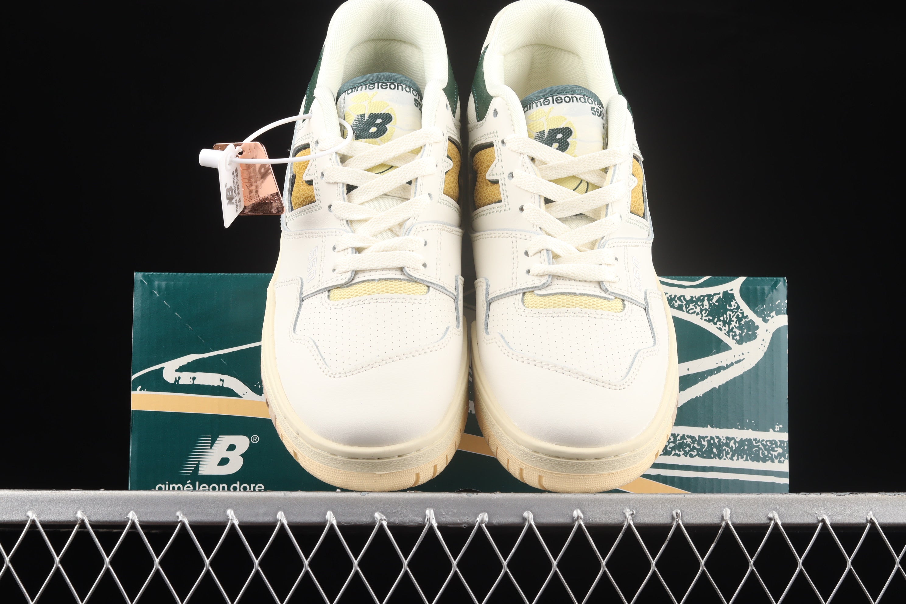 WMNS New Balance 550 x Aimé Leon Dore - Green