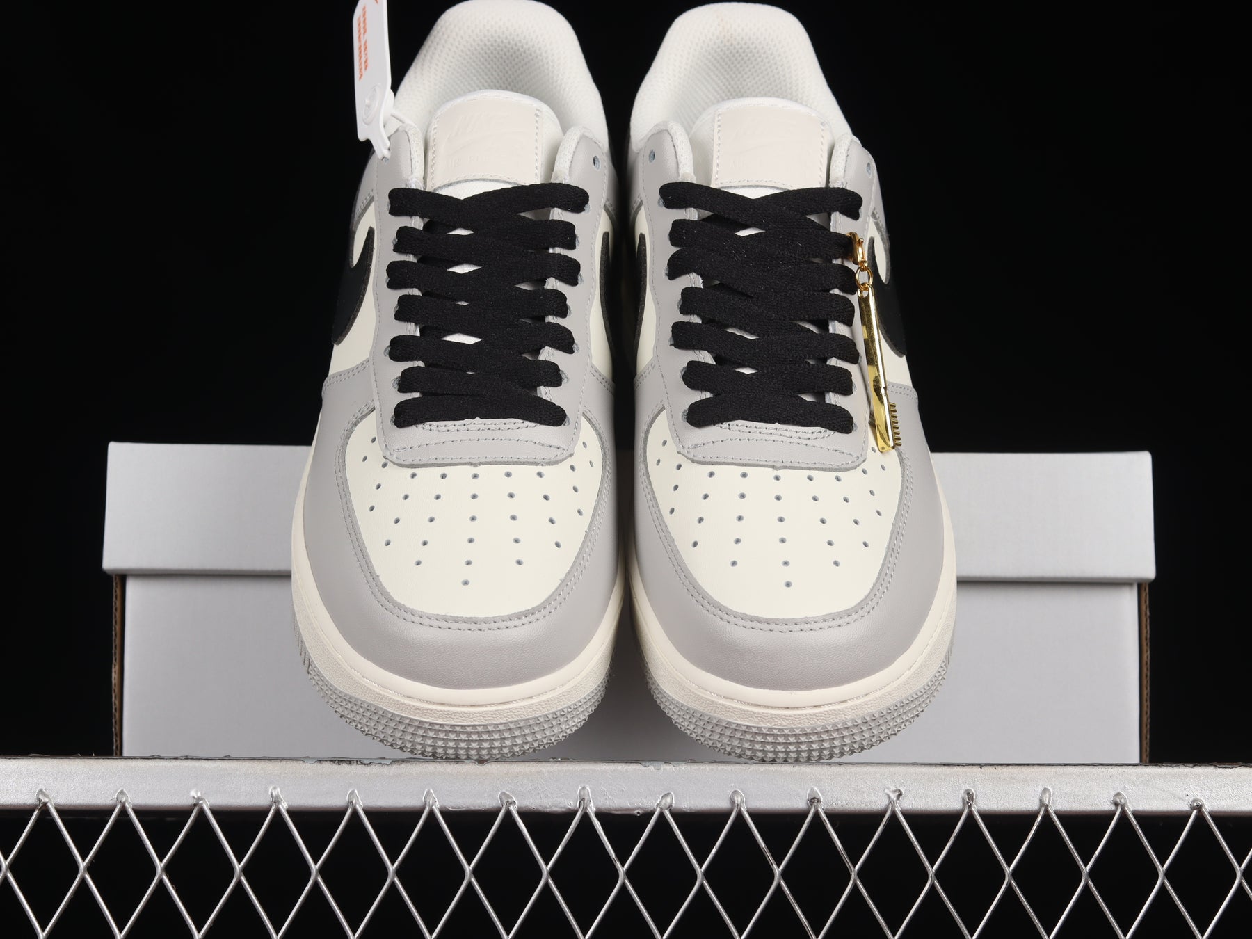 NikeMens Air Force 1 AF1 - Brush