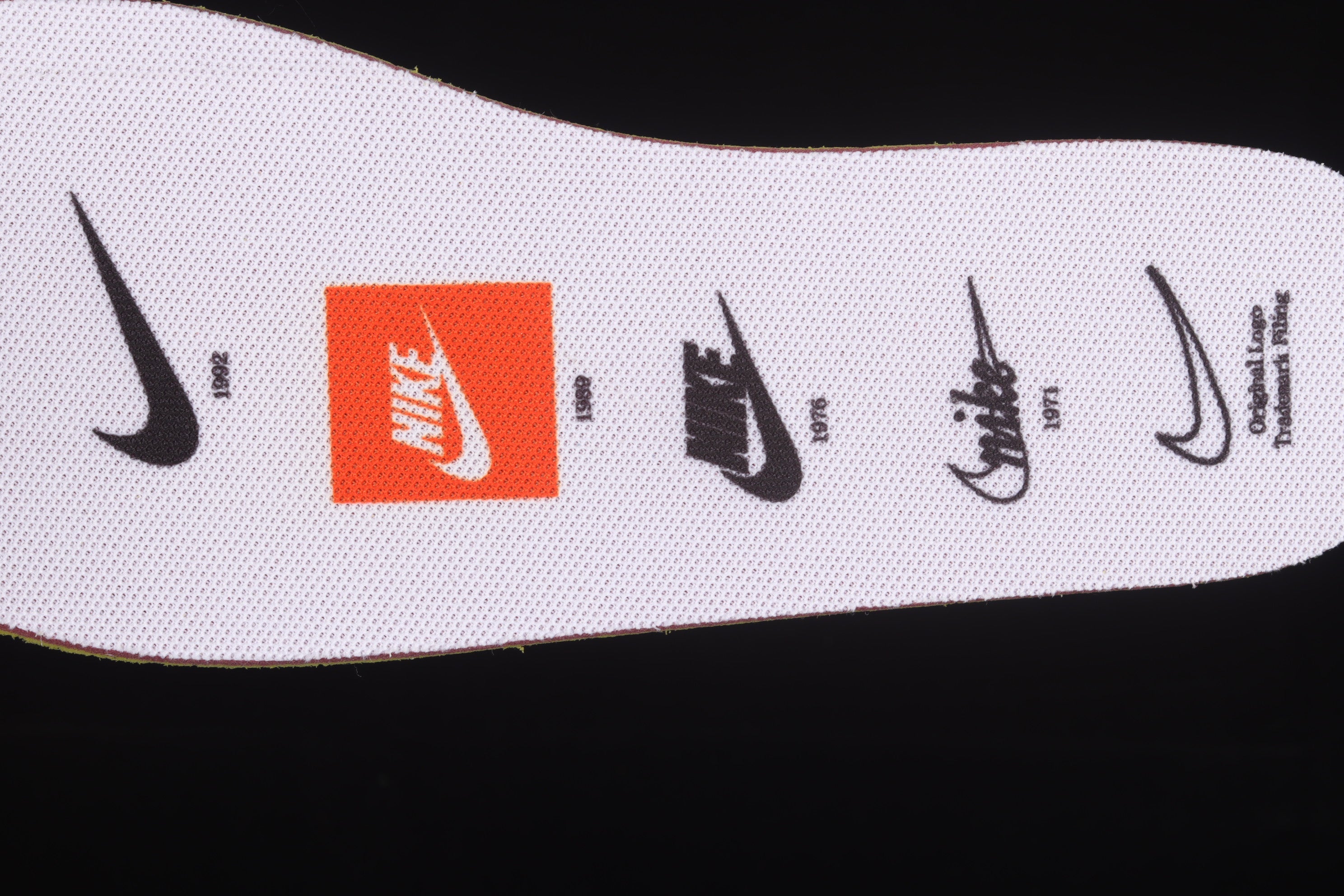 NikeUnisex Air Force 1 AF1 Low First Use - Cream