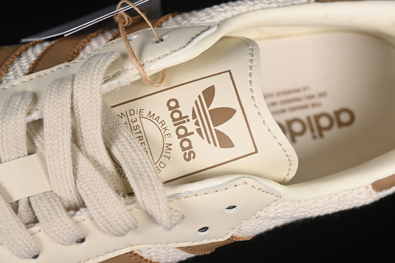 adidasOriginals Samba - Cream White