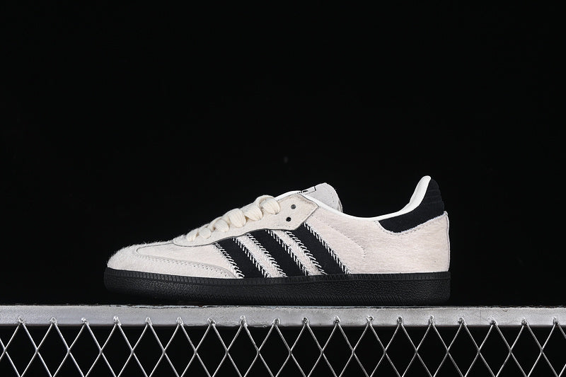 adidasUnisex Samba Wonder - White Black