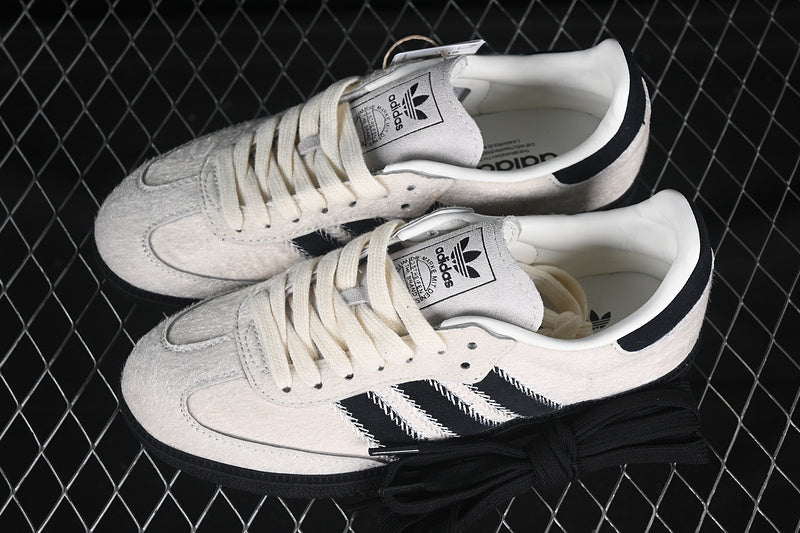 adidasUnisex Samba Wonder - White Black