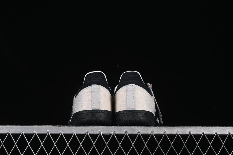 adidasUnisex Samba Wonder - White Black