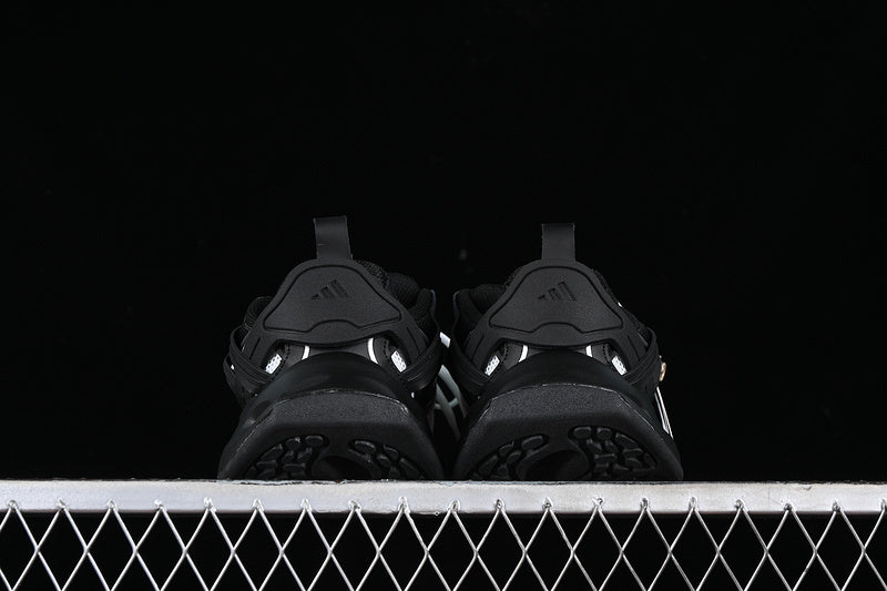 adidasUnisex XLG Runner Deluxe - White Black