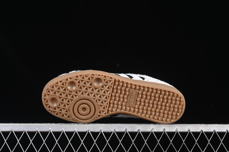 adidasUnisex Samba - Pitch