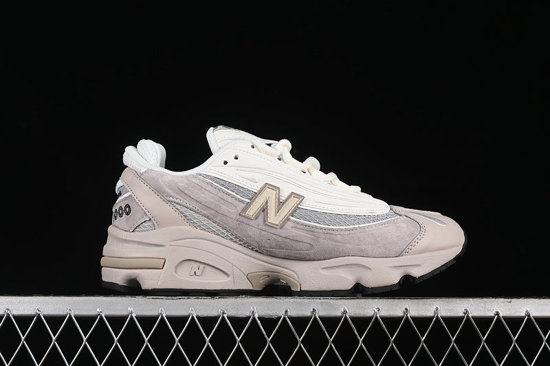 New Balance 1000 - Grey Cream