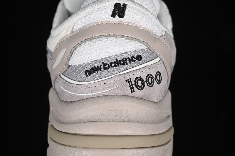 New Balance 1000 - Grey Cream