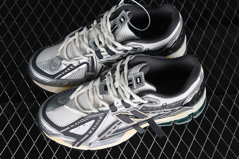 New Balance 1906A - Silver Metallic